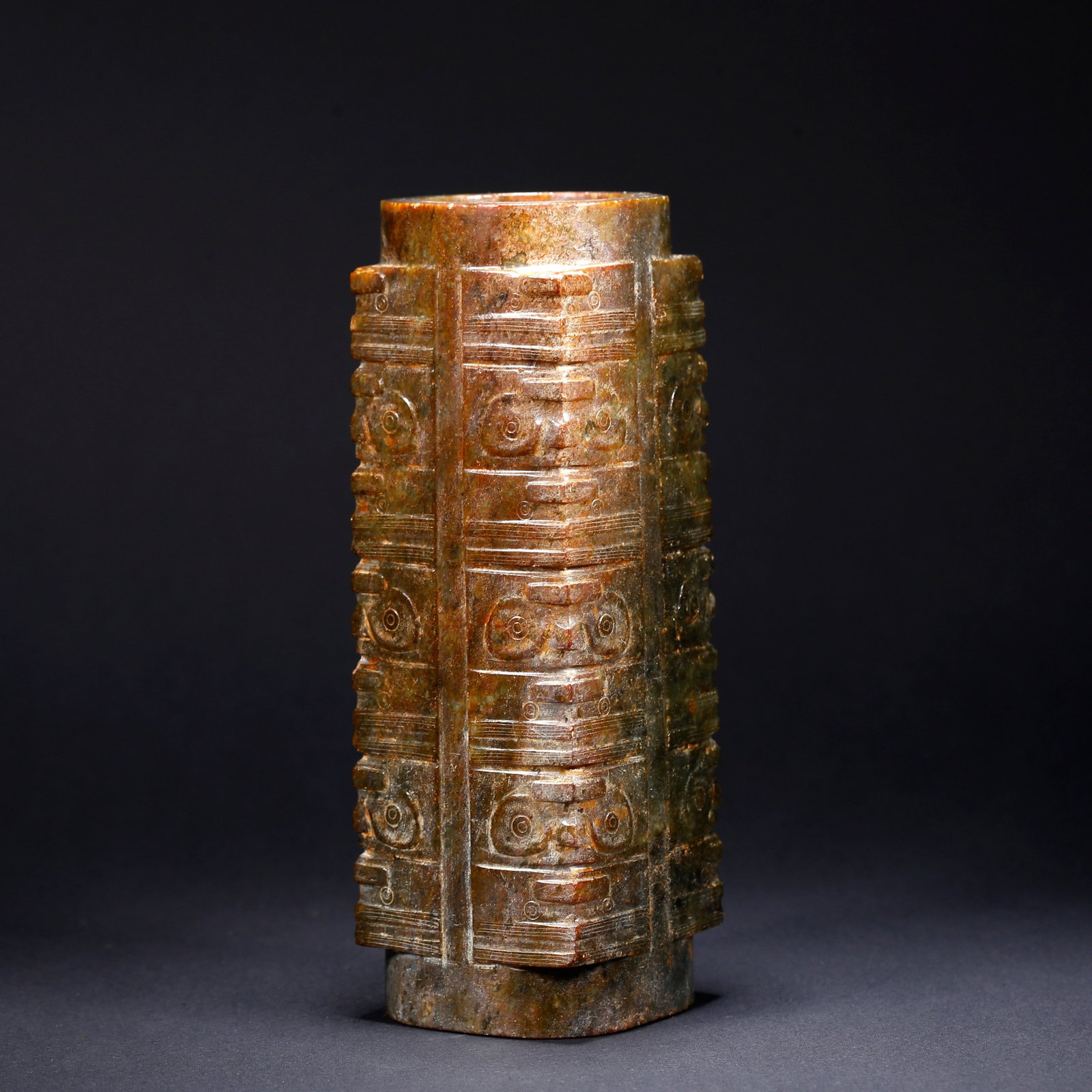 A ANCIENT JADE CONG (1 of 10)