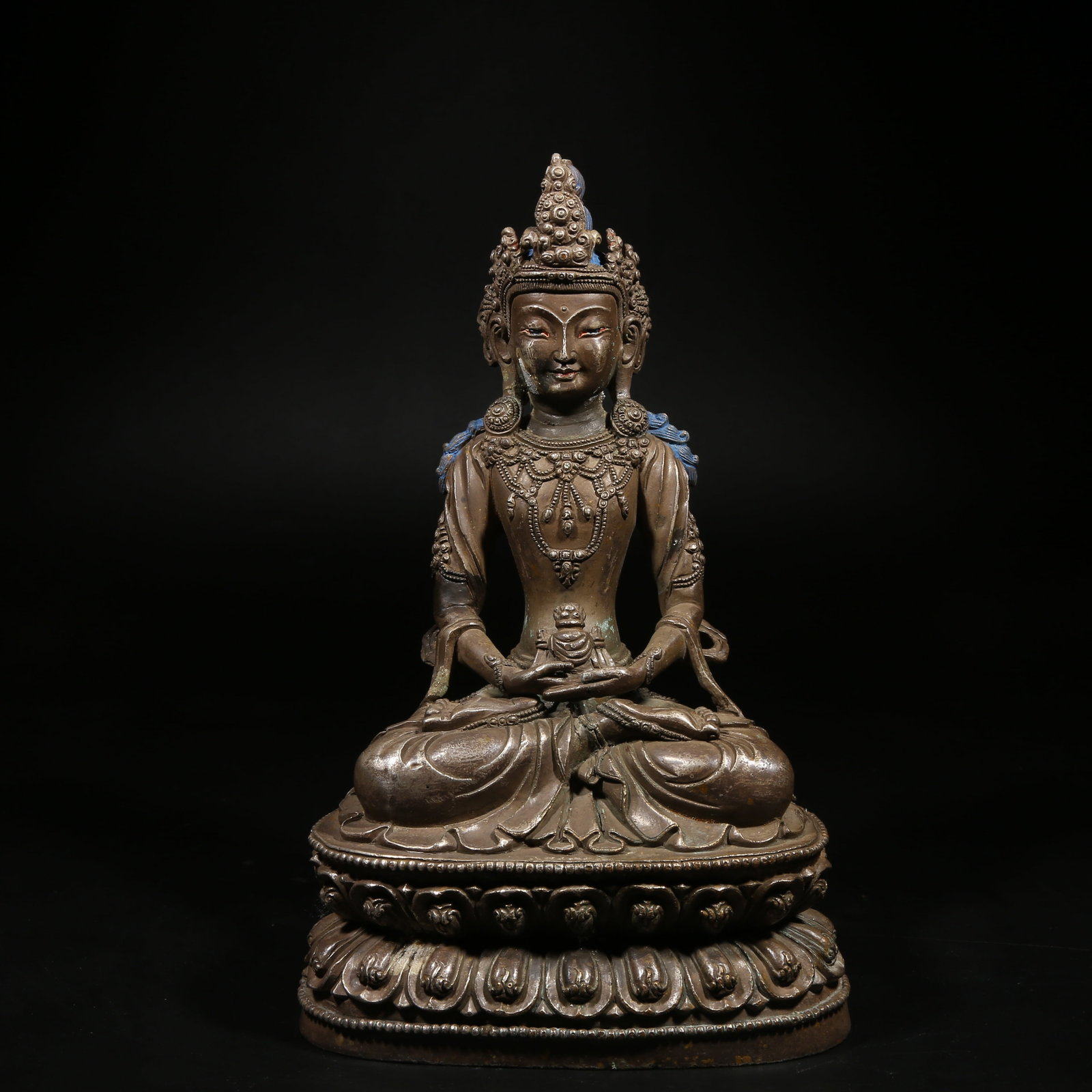 A GILT-SILVER STATUE OF AMITAYUS BUDDHA: Gilt-Silver Statue of Amitayus Buddha
