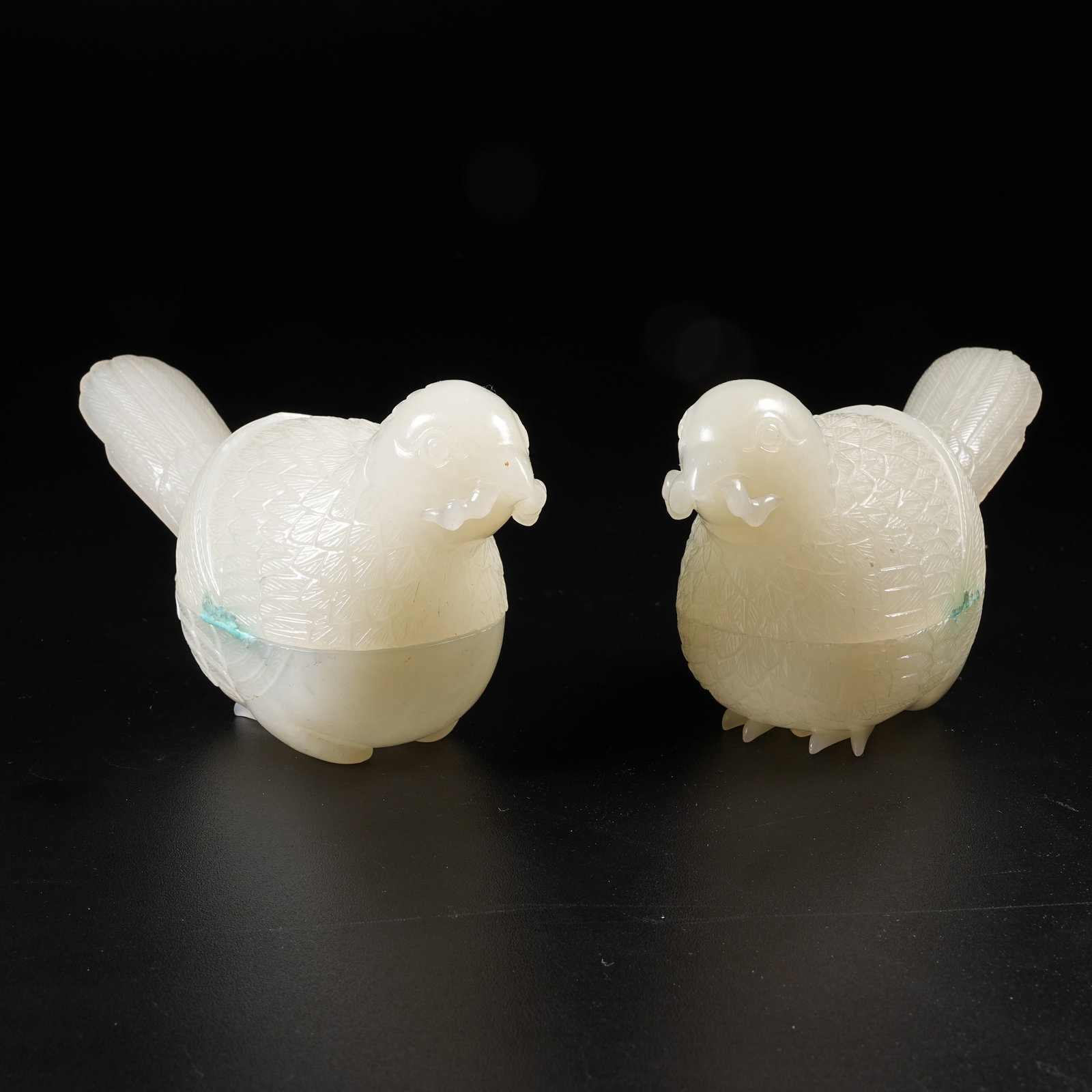A HETIAN JADE LIDDED BOXES WITH PHOENIX MOTIF (SET) (1 of 9)