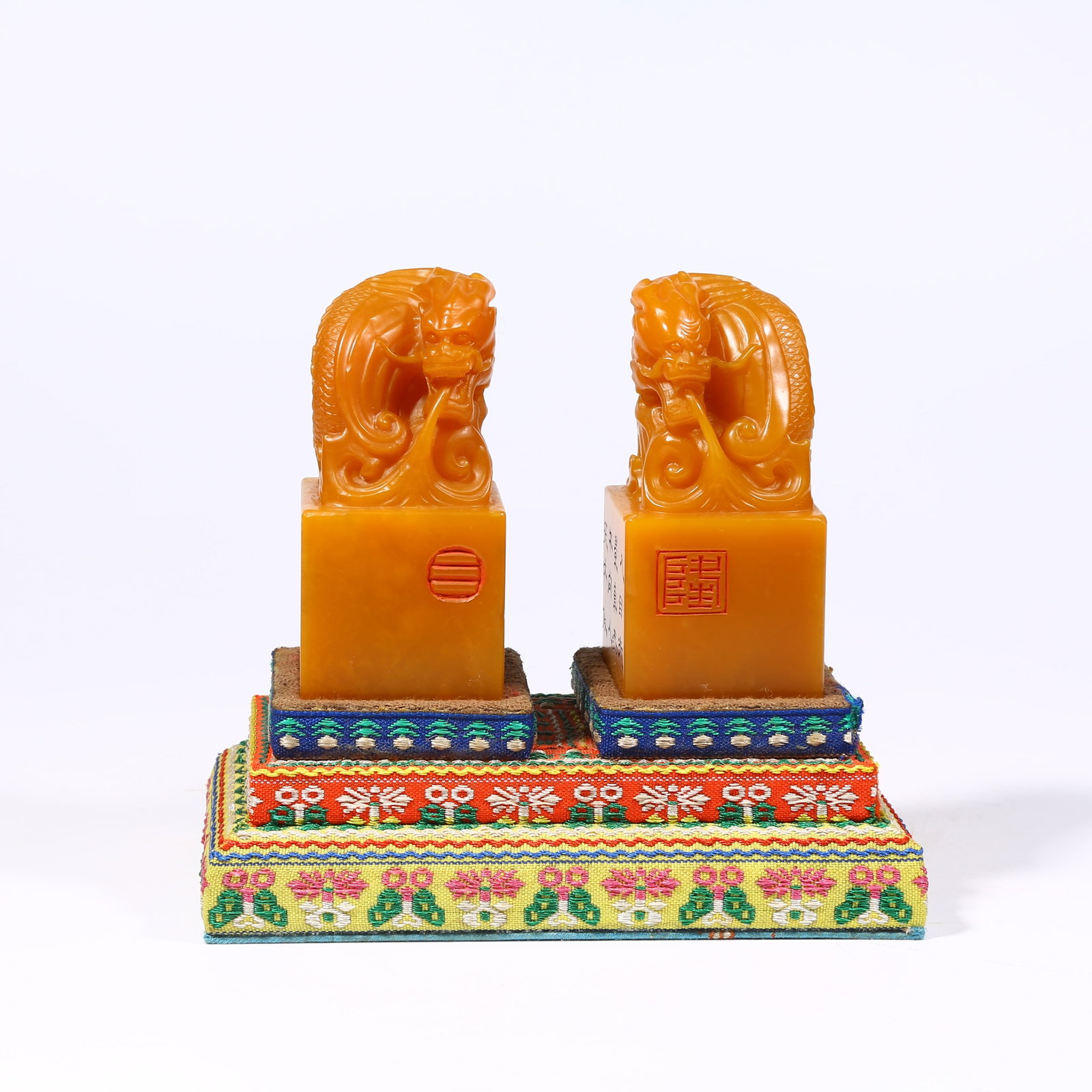 A SET OF SHOUSHAN TIANHUANG STONE SEALS WITH FISH TRANSFORMING INTO DRAGON KNOBS (1 of 8)