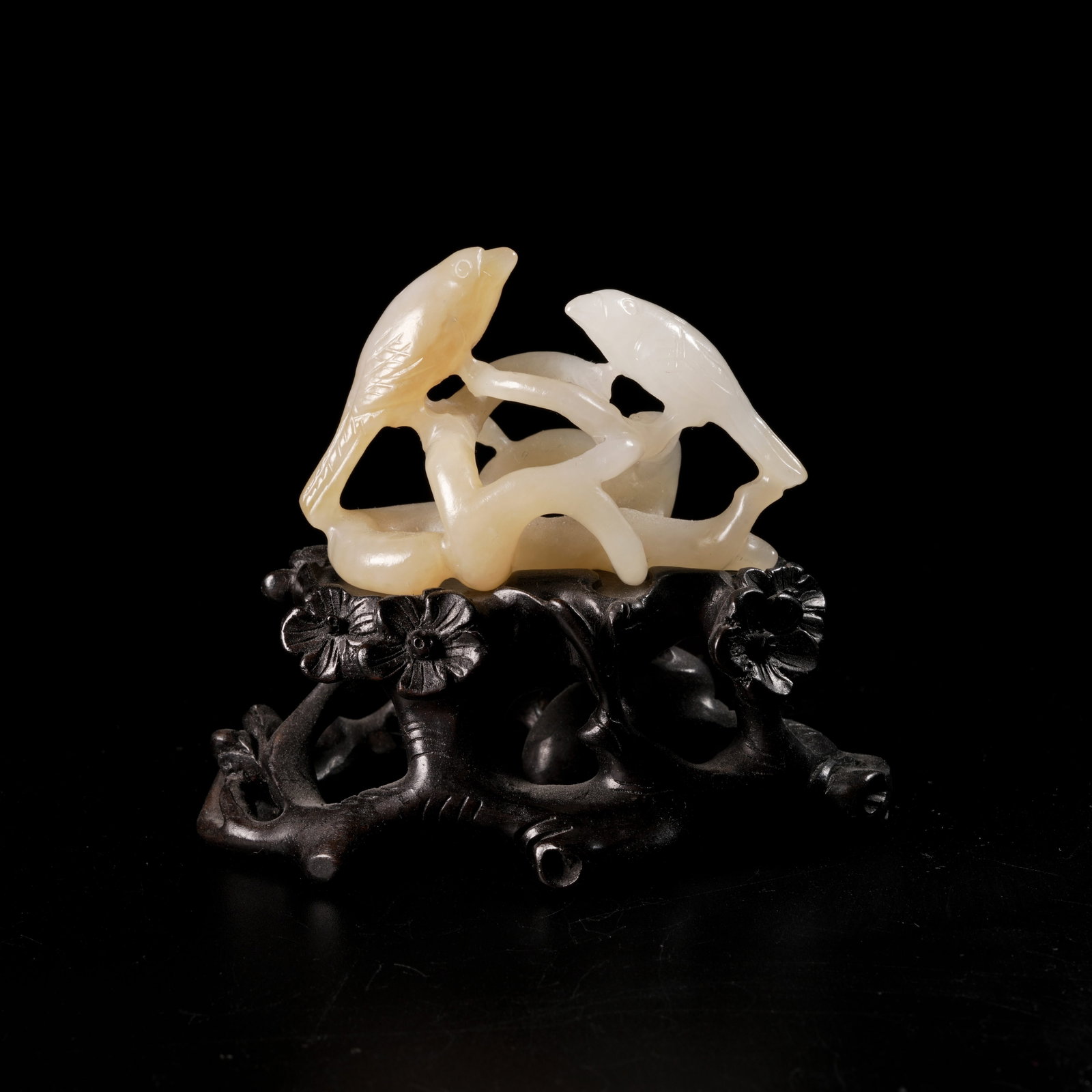 A HETIAN JADE "MAGPIES ON PLUM BRANCHES" ORNAMENT (1 of 8)
