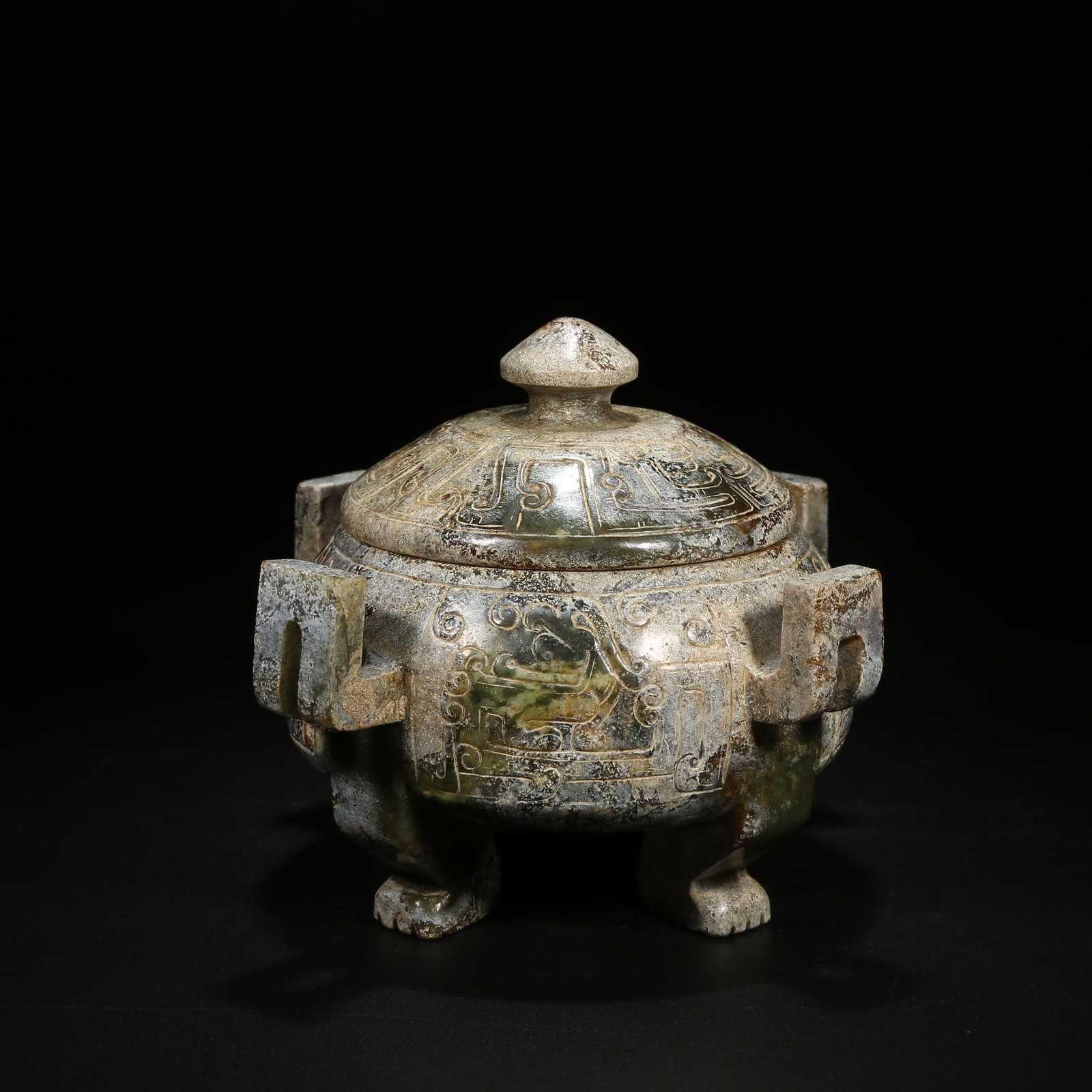 A ARCHAIC JADE CENSER WITH AUSPICIOUS BEAST PATTERN (1 of 10)