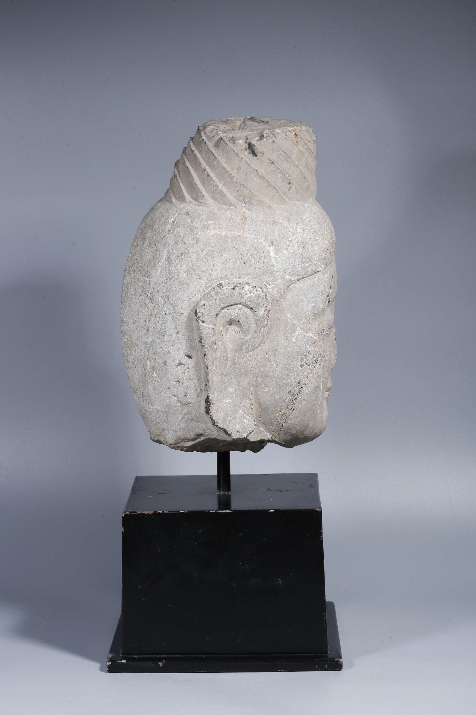 A STONE BUDDHA HEAD - 10