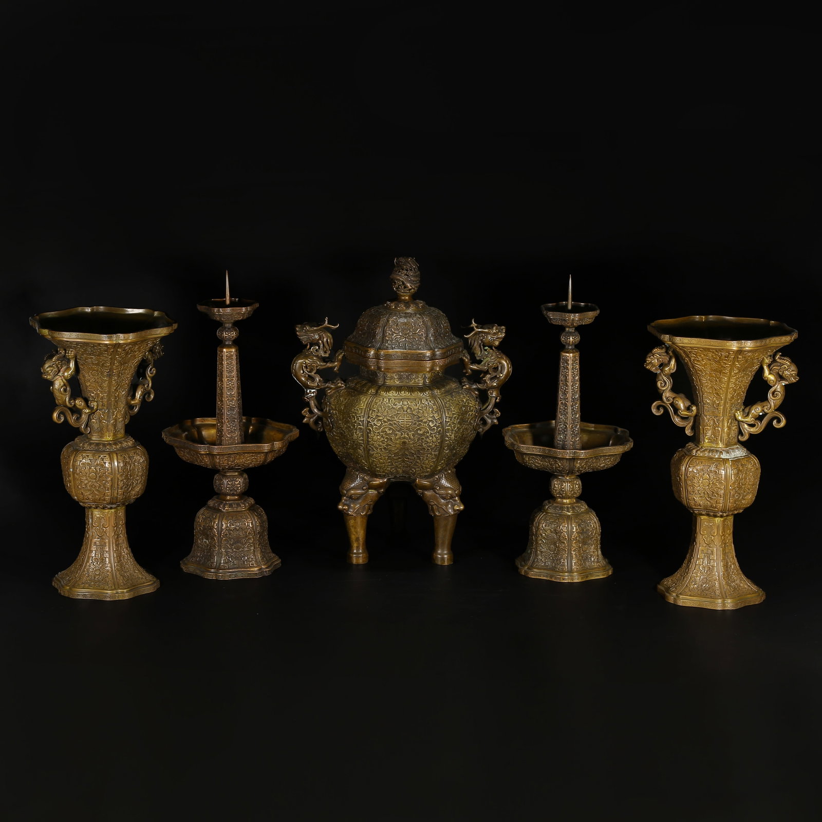A BRONZE SET OF FIVE OFFERING VESSELS WITH FLORAL PATTERN (1 of 16)