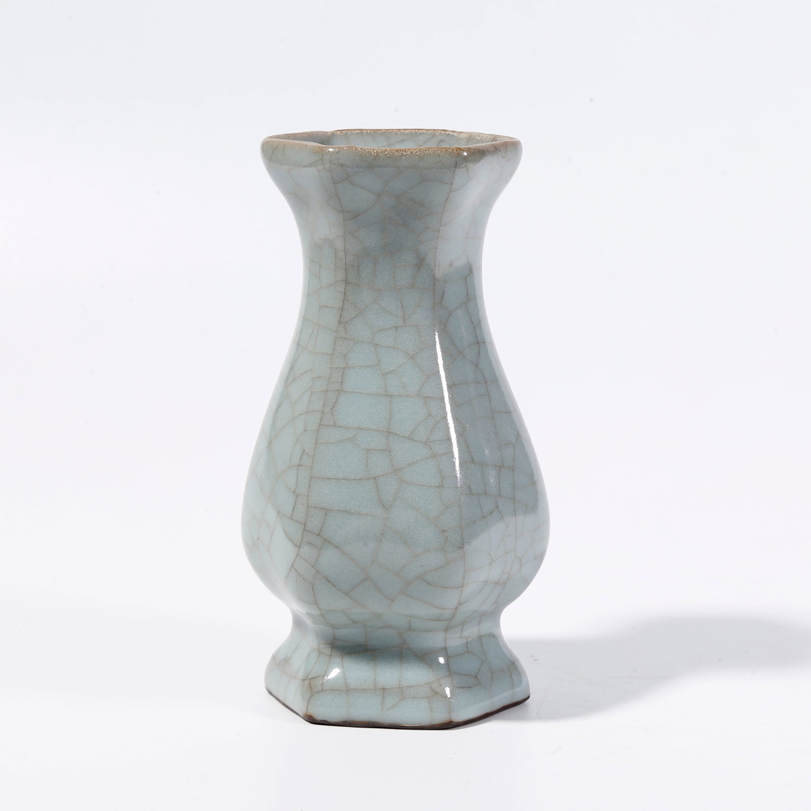 A HEXAGONAL VASE FROM GUAN KILN (1 of 10)