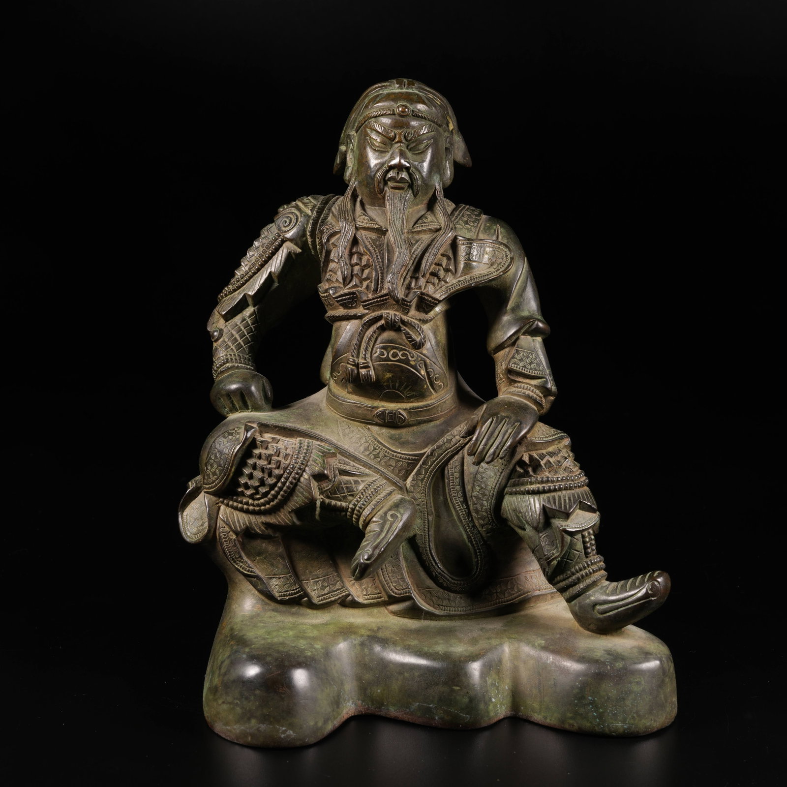 A SEATED GUANYU STATUE IN BRONZE (1 of 8)