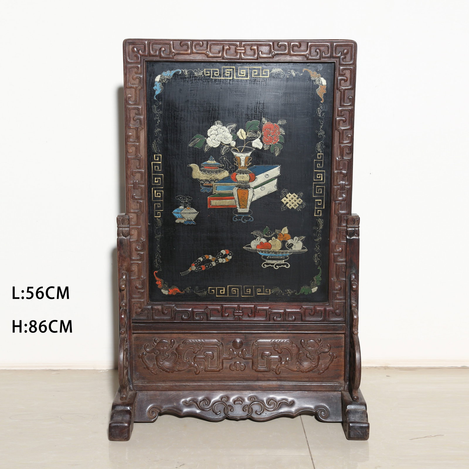 A ZITAN TABLE SCREEN INLAID WITH LACQUER AND GOLD PAINTING OF QING DYNASTY SCHOLAR'S OBJECTS (1 of 8)
