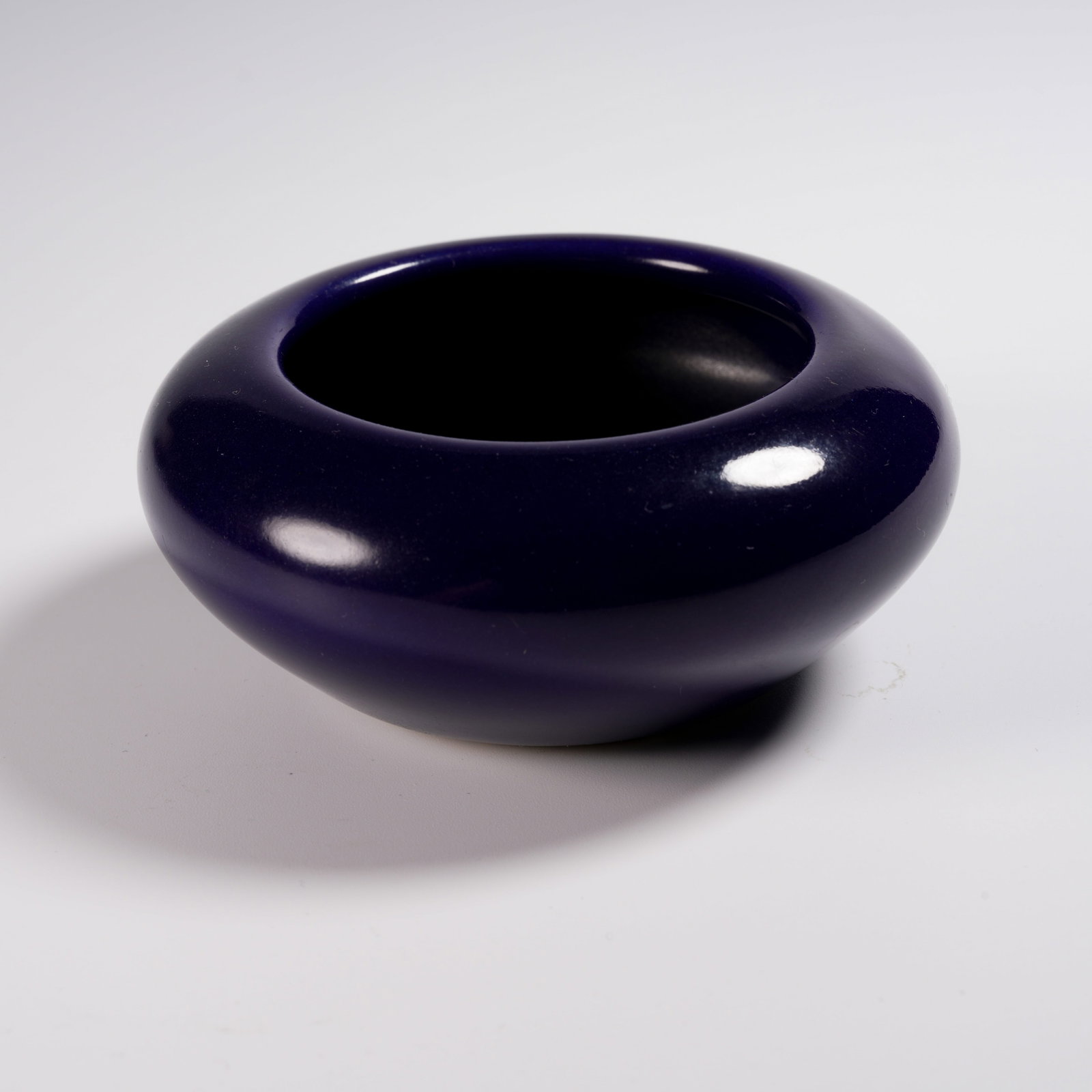 A SAPPHIRE BLUE-GLAZED BRUSH WASHER (1 of 9)