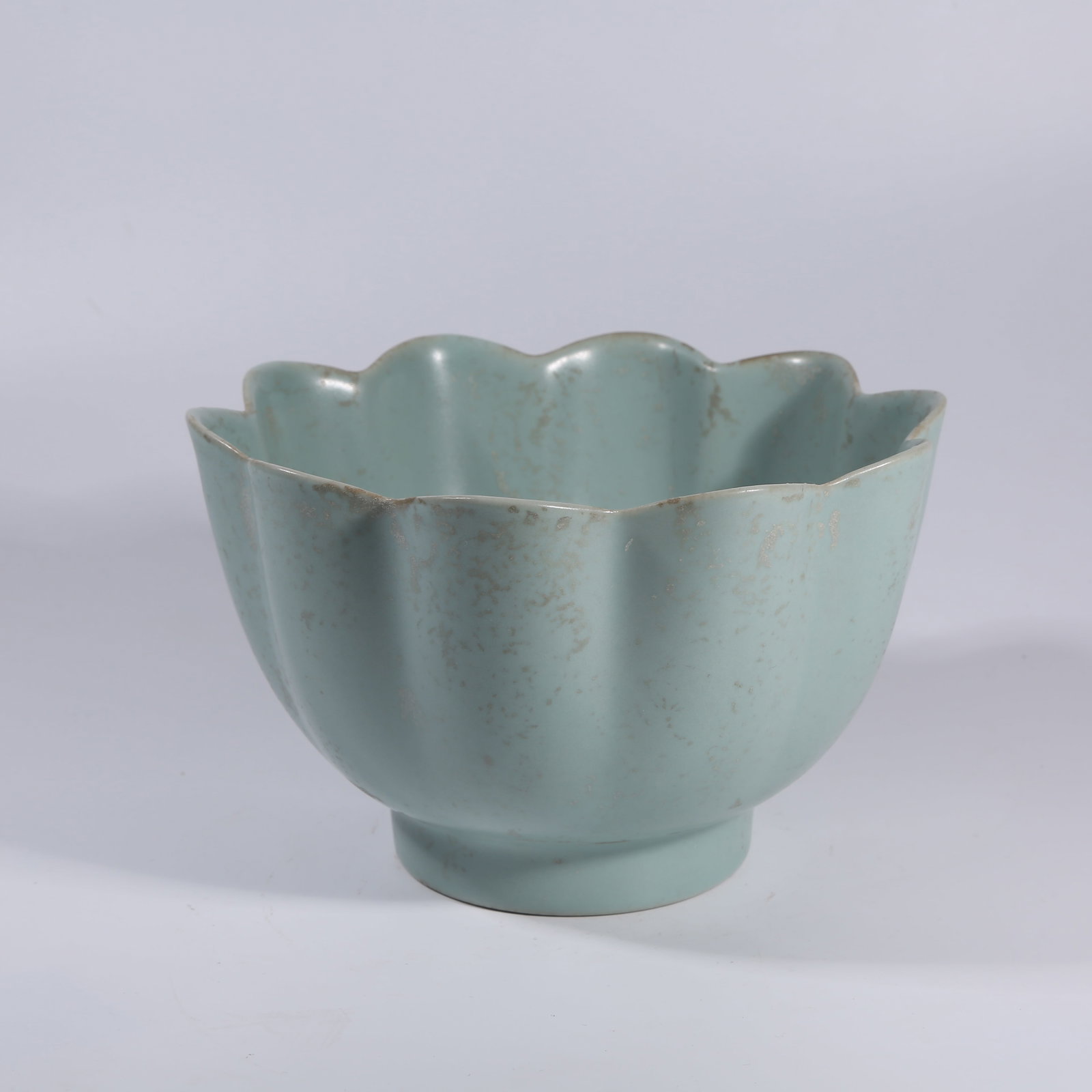 A RU WARE LOBED WASHER (1 of 9)