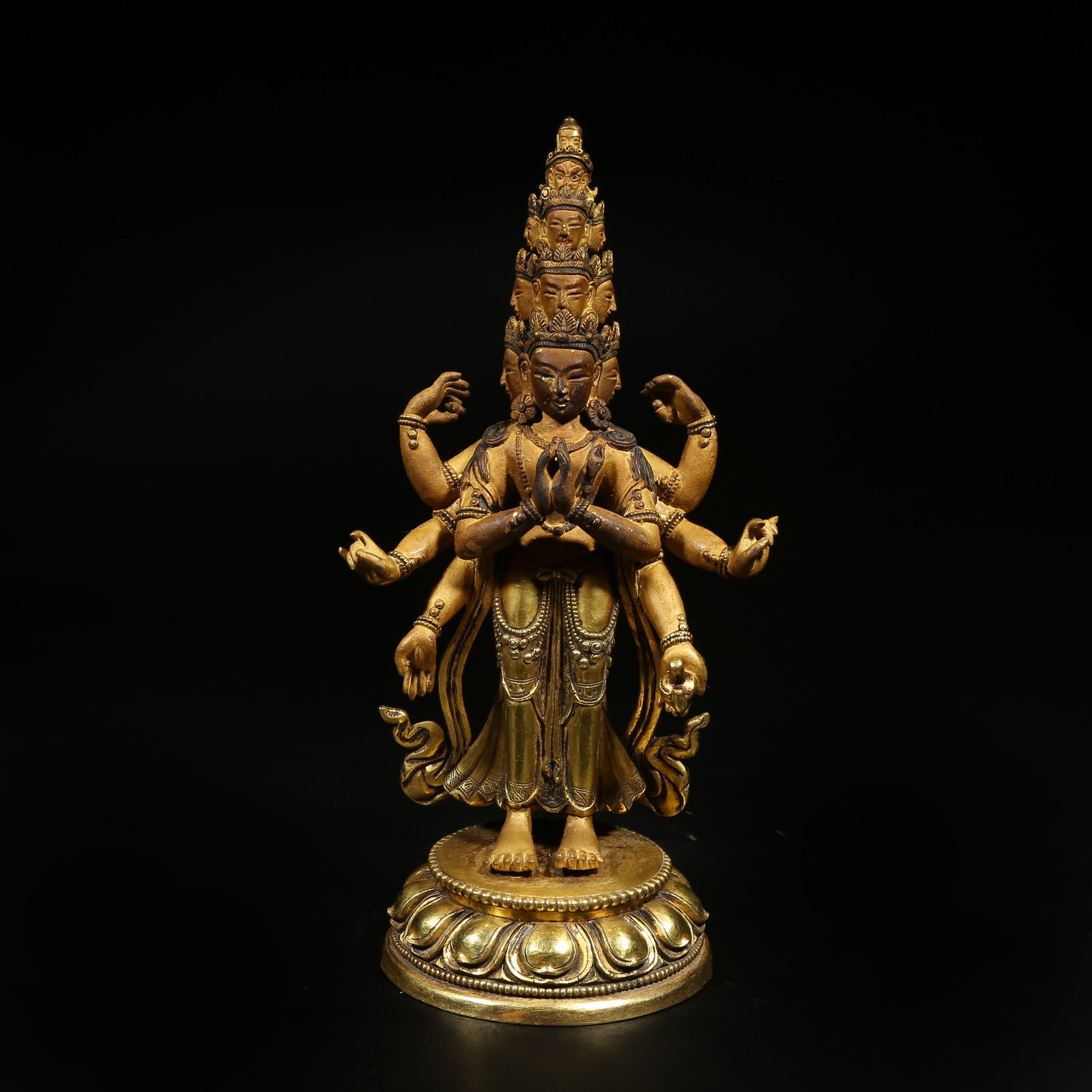 A GILDED BRONZE STATUE OF EIGHT-ARMED ELEVEN-FACED AVALOKITESHVARA (1 of 8)