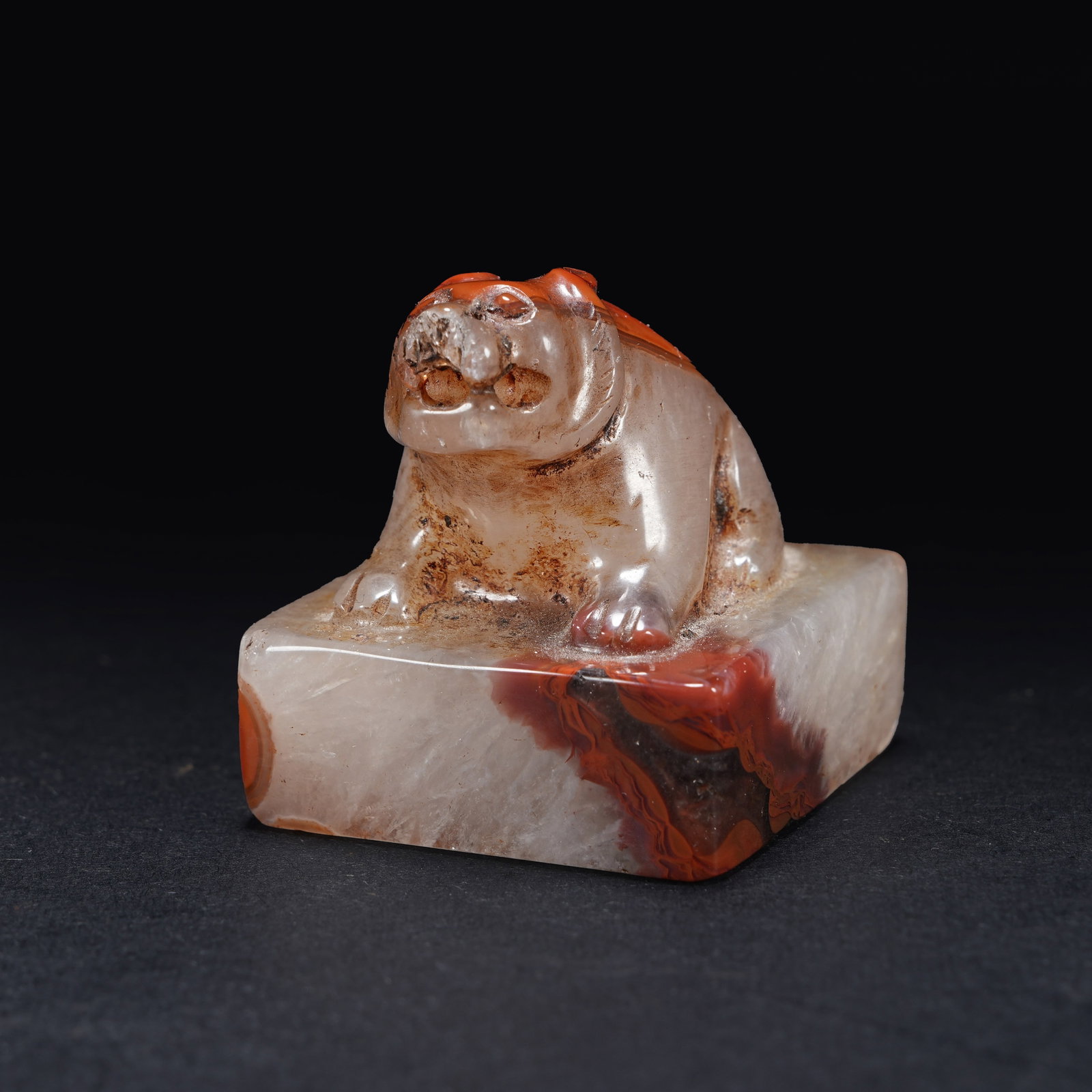 A WARRING STATES RED AGATE SEAL WITH BEAR KNOB (1 of 8)