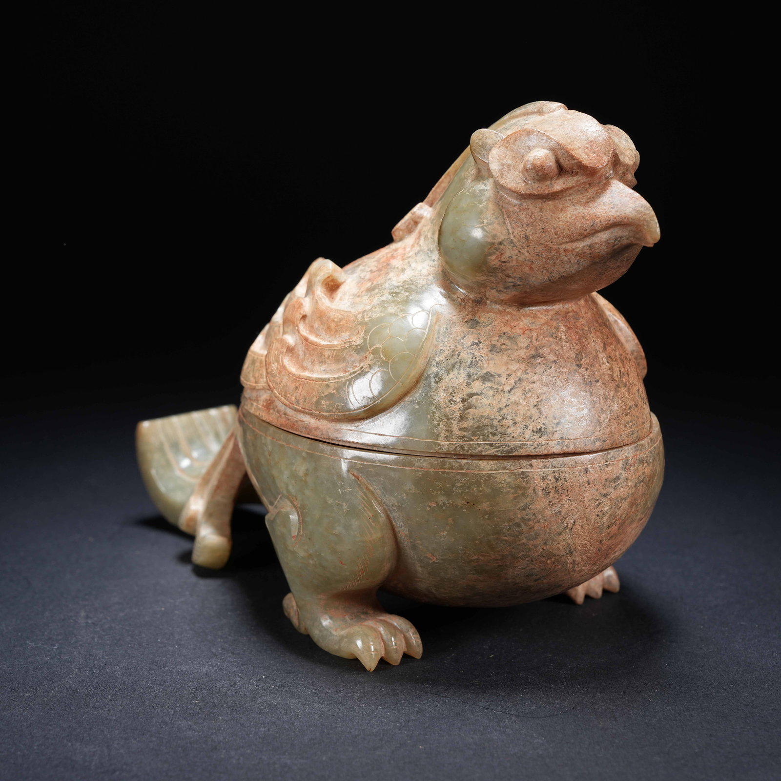 A ARCHAIC JADE PHOENIX BIRD ZUN VESSEL (1 of 9)