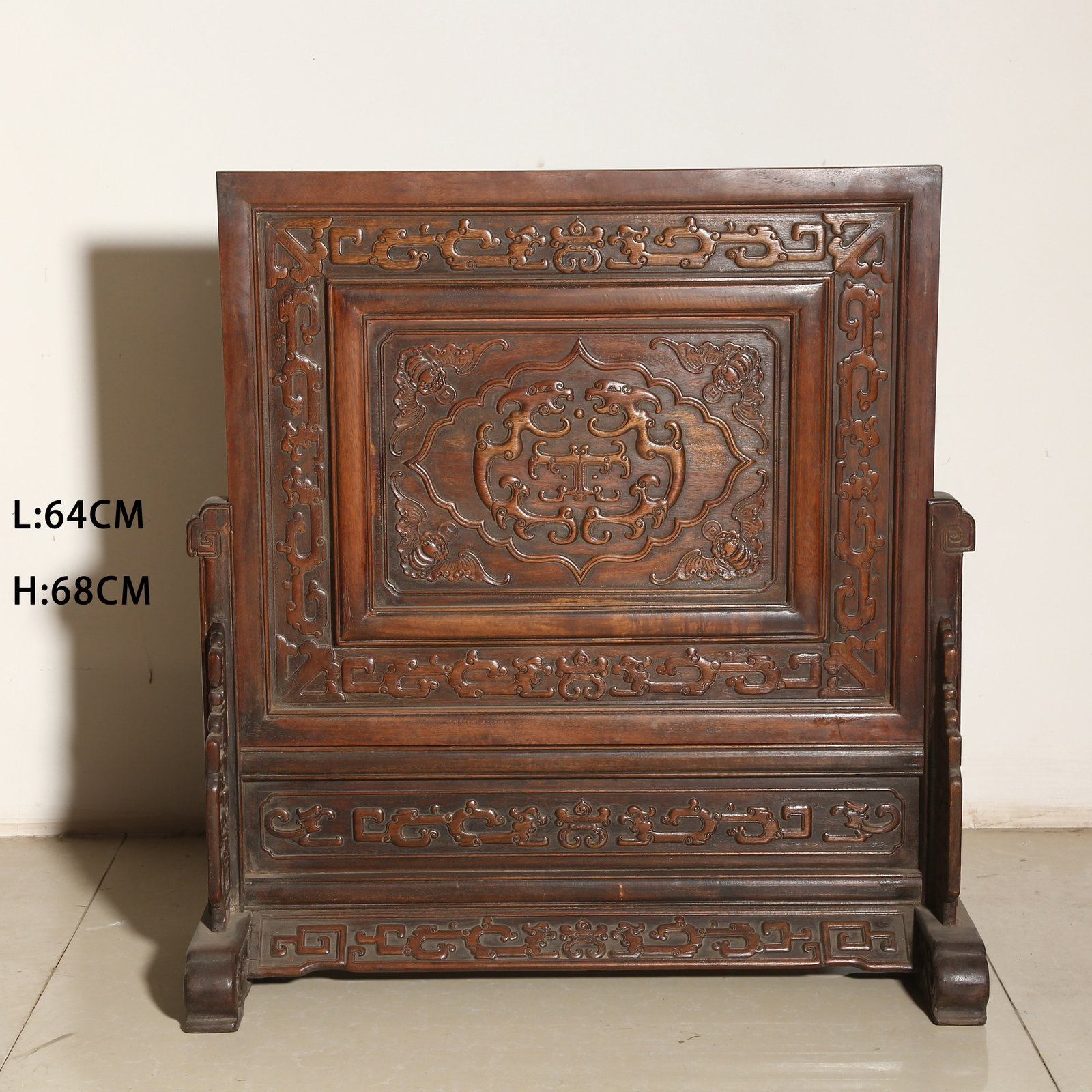 A HUANGHUALI TABLE SCREEN WITH KUI DRAGON PATTERN (1 of 8)
