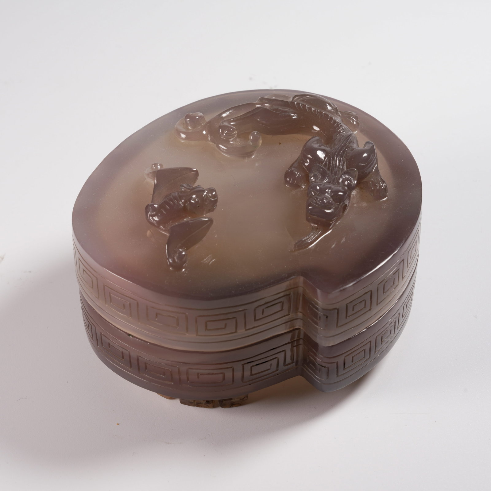 A AGATE CHILONG MOTIF COVERED BOX (1 of 9)