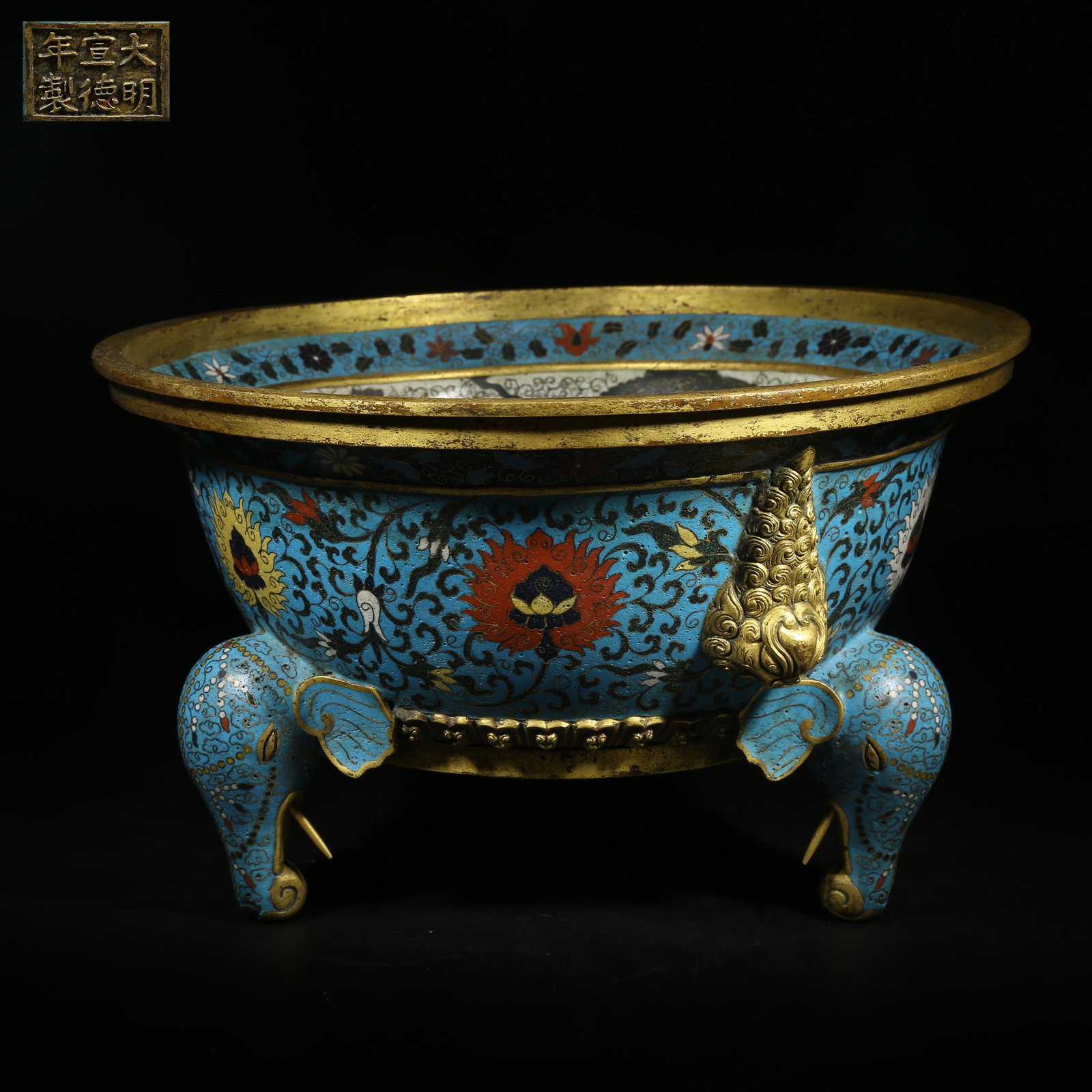 A CLOISONNE ENAMEL ELEPHANT-FOOT INCENSE BURNER WITH LOTUS SCROLL PATTERN ON BRONZE (1 of 9)