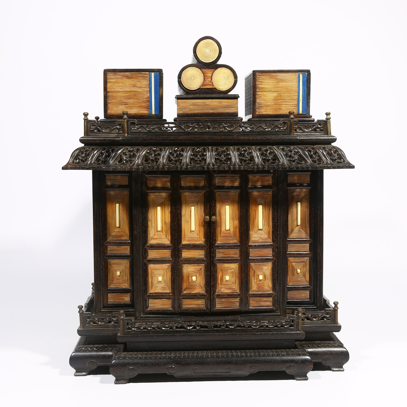 A IMPERIAL ZITAN WOOD TREASURE BOX (1 of 10)