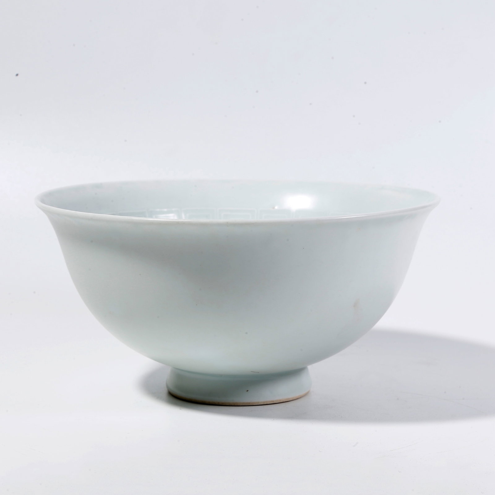 A BOWL WITH FLORAL MOTIFS FROM HUTIAN KILN (1 of 10)