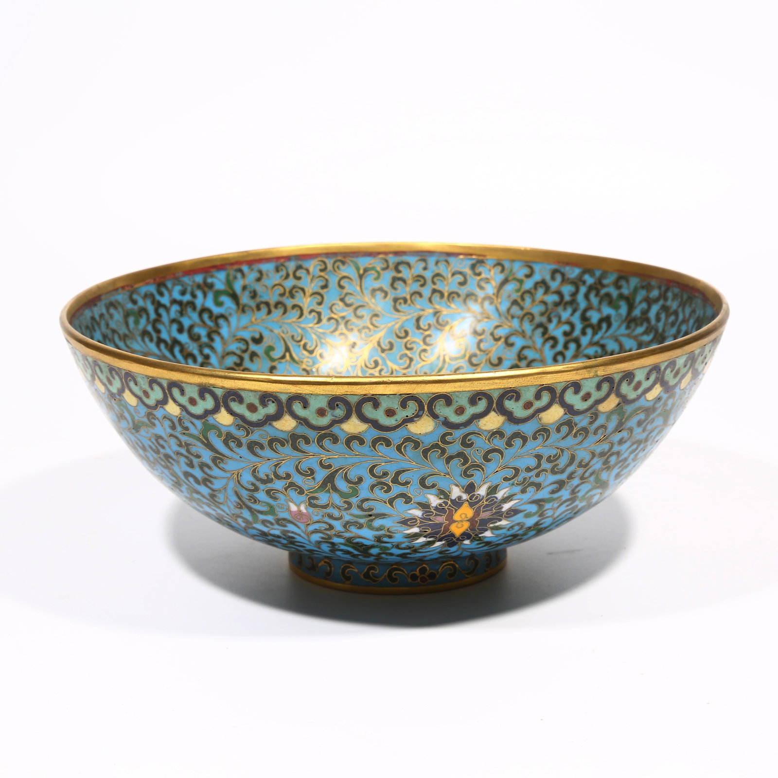 A CLOISONNE ENAMEL BOWL WITH INTERTWINED LOTUS SCROLLS (1 of 9)