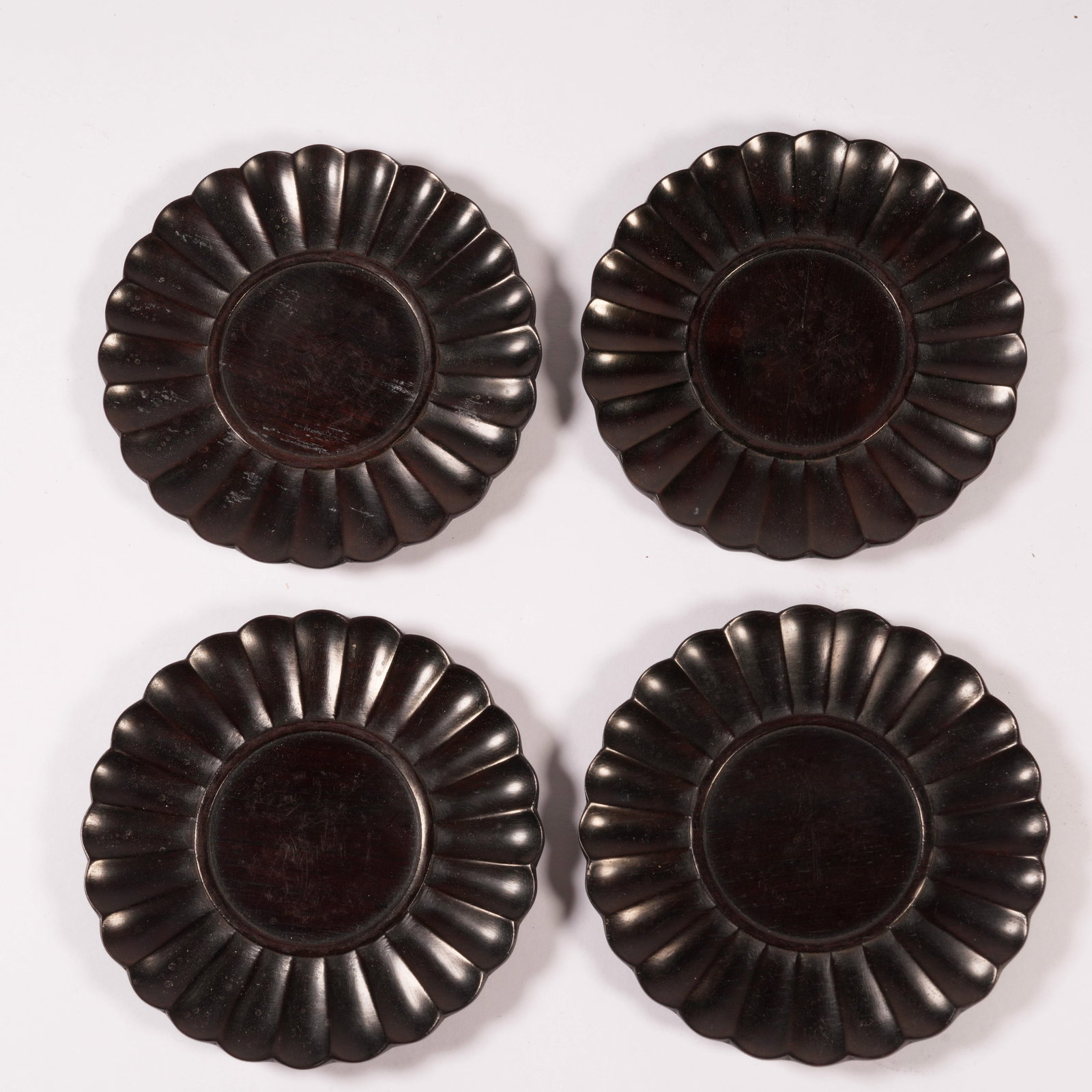 A SET OF ZITAN LOBED DISHES (1 of 8)