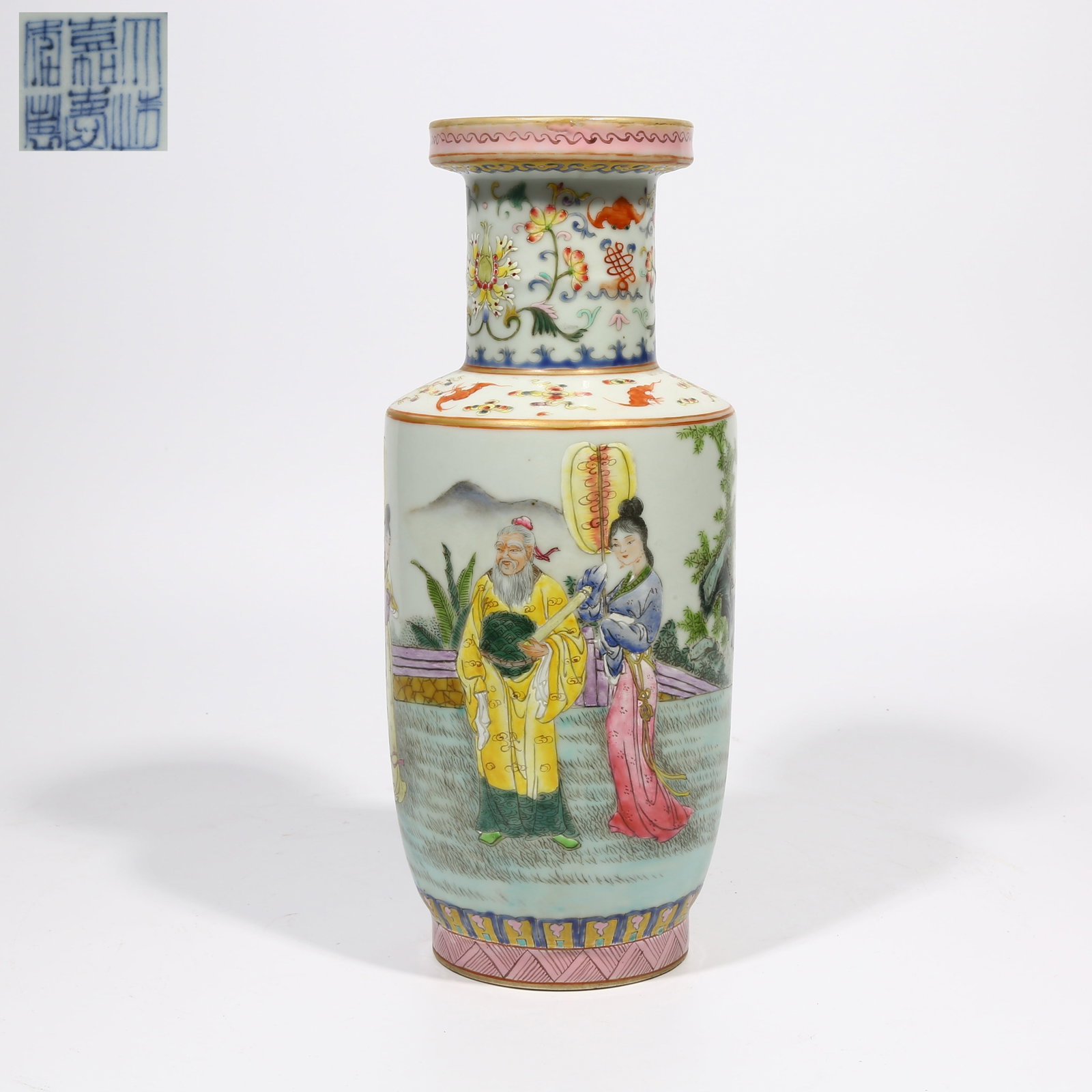 A FAMILLE ROSE MALLET VASE WITH NARRATIVE SCENE (1 of 9)