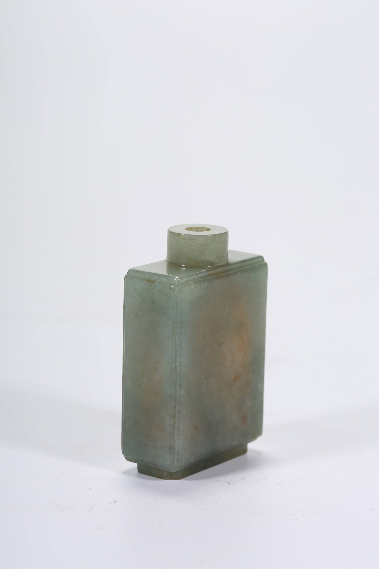 A JADEITE SNUFF BOTTLE - 2