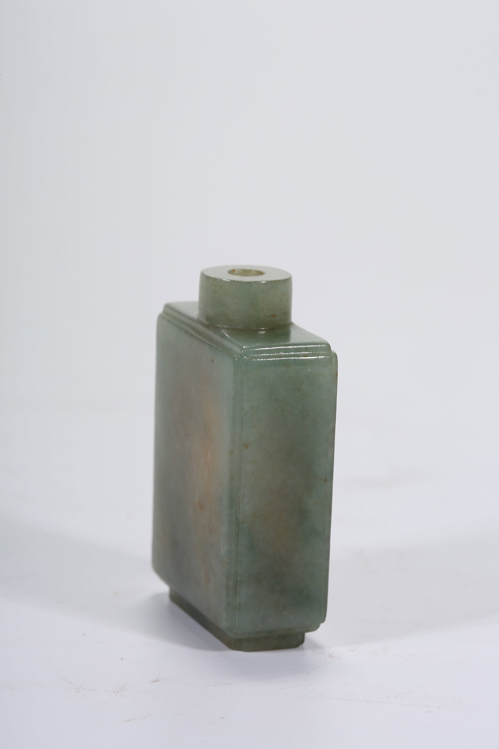 A JADEITE SNUFF BOTTLE - 3