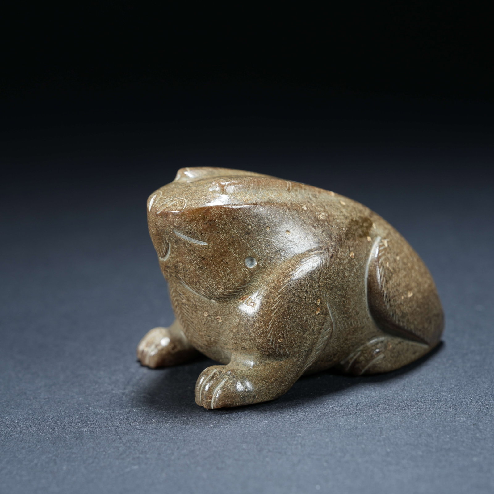 A ARCHAIC JADE "FROGS BRINGING WEALTH" FIGURINE (1 of 8)