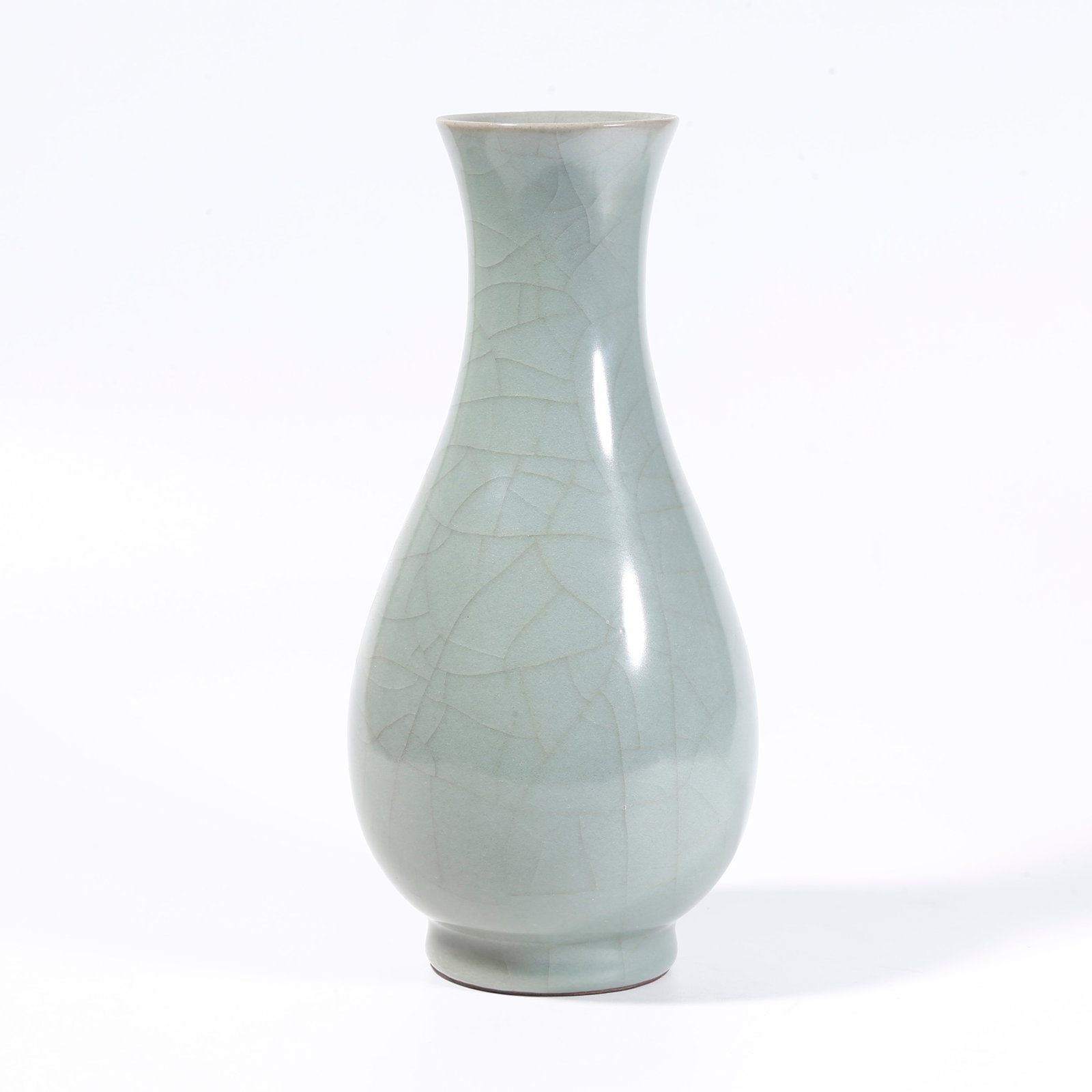 A APPRECIATION VASE FROM GUAN KILN (1 of 8)