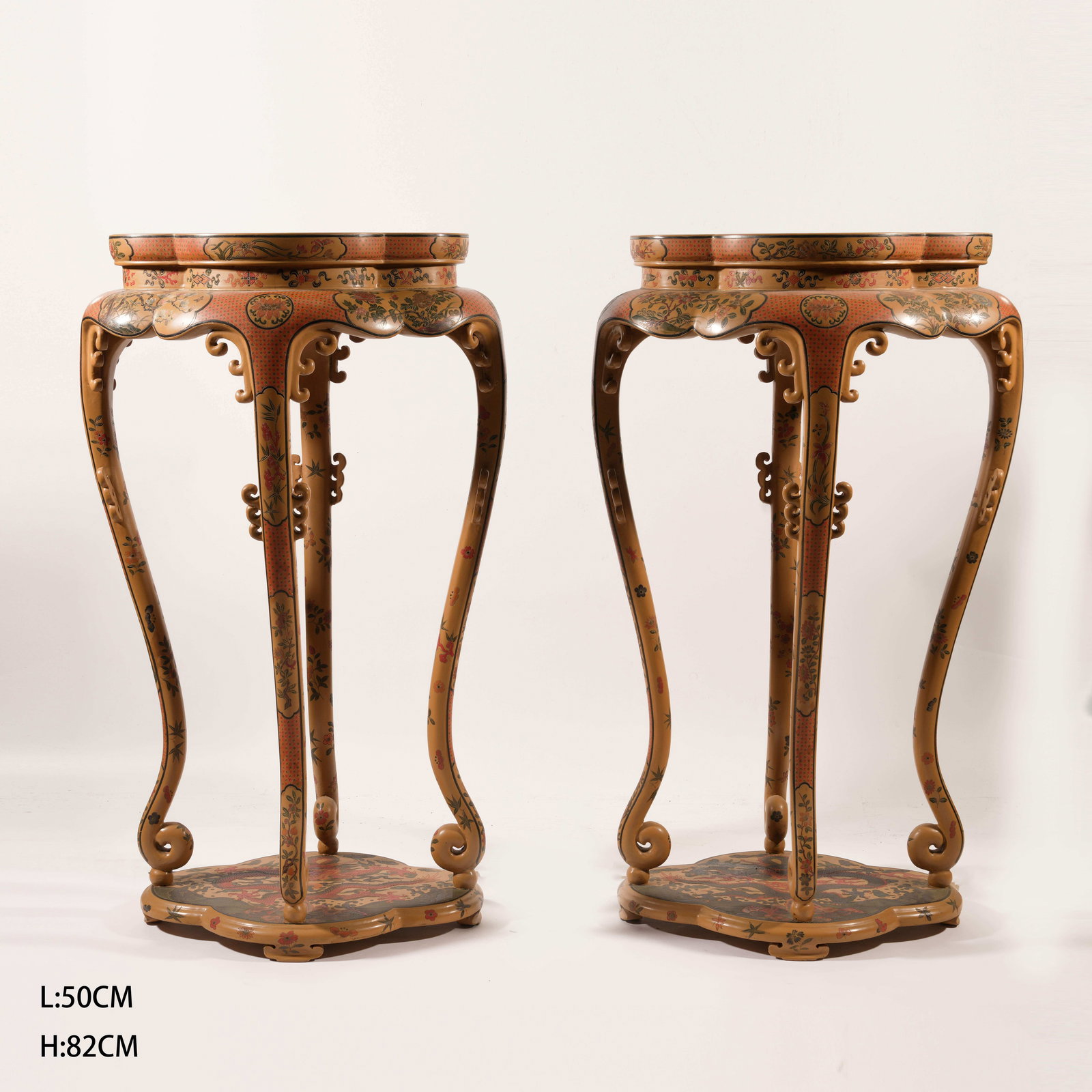 A POLYCHROME LACQUER OCCASIONAL TABLE DECORATED WITH SEA AND DRAGON MOTIFS (1 of 13)