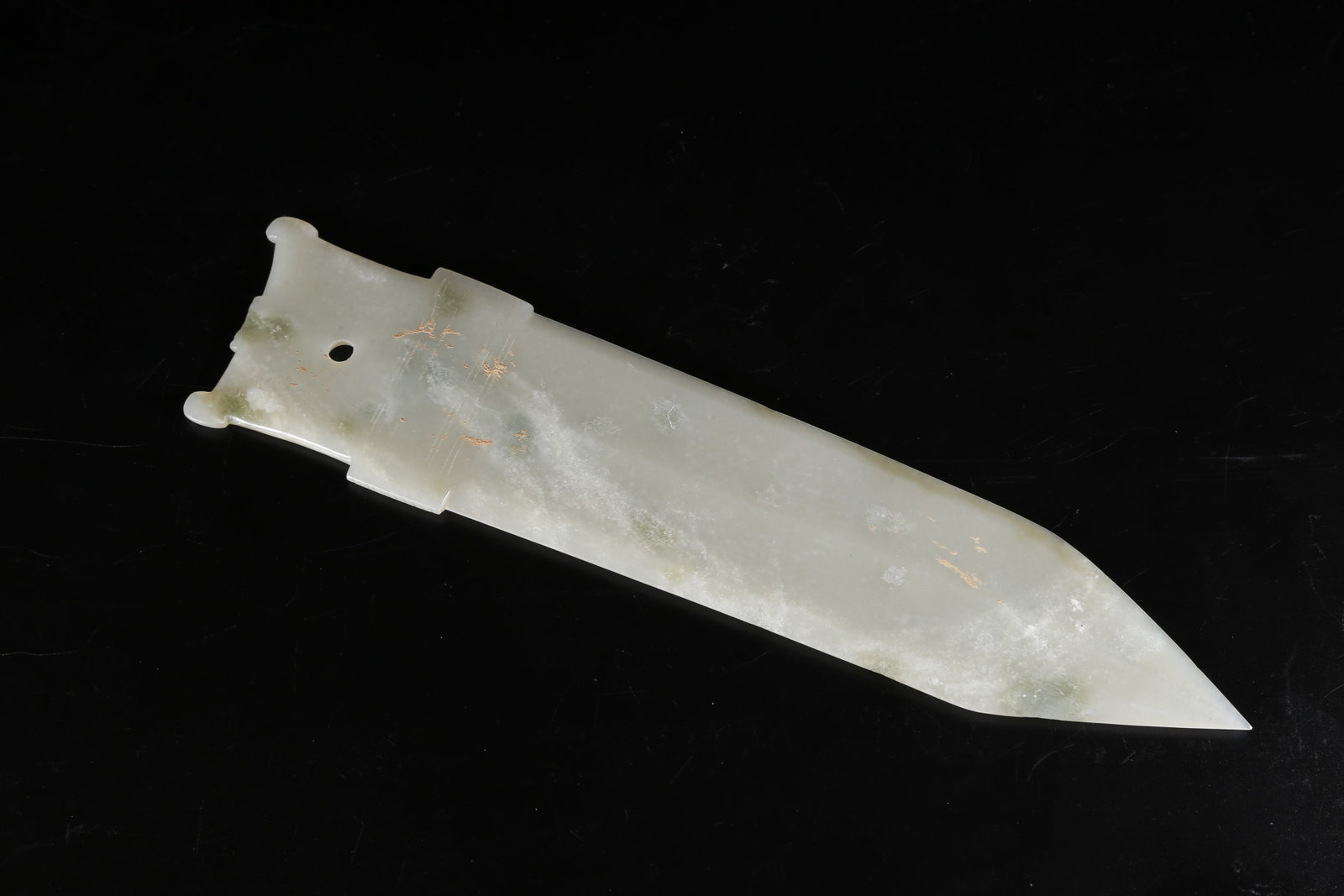 A NEPHRITE JADE GE DAGGER (1 of 10)