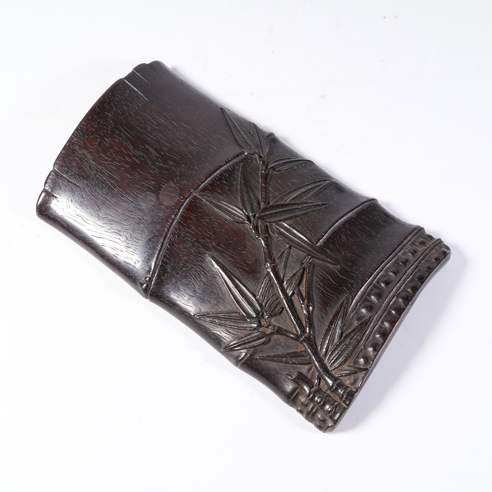 A BAMBOO ROOT CARVED ARM REST WITH BAMBOO LEAF PATTERN (1 of 9)