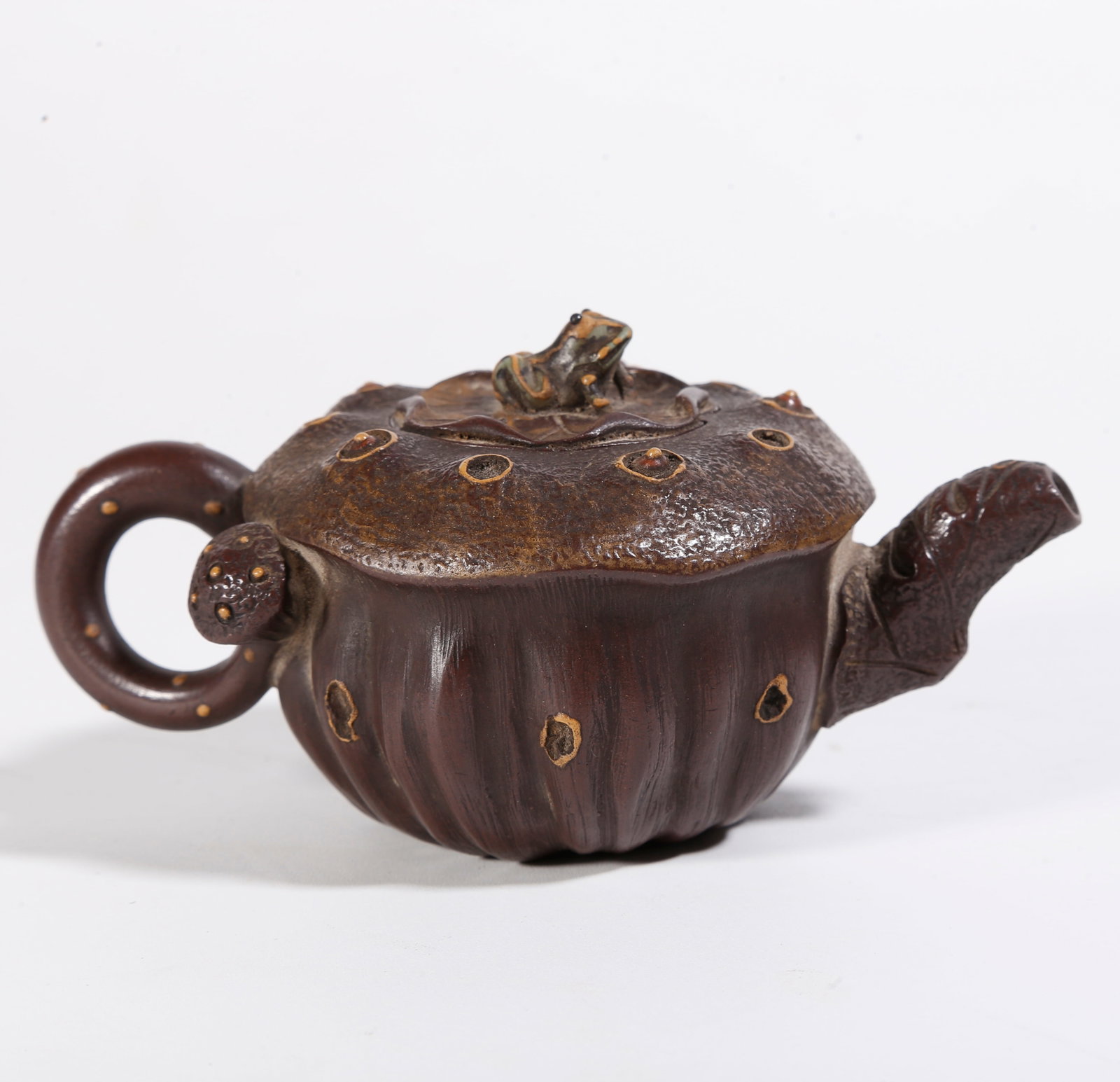 A ZISHA POT WITH FROG-SHAPED KNOB: Zisha Pot with Frog-shaped Knob