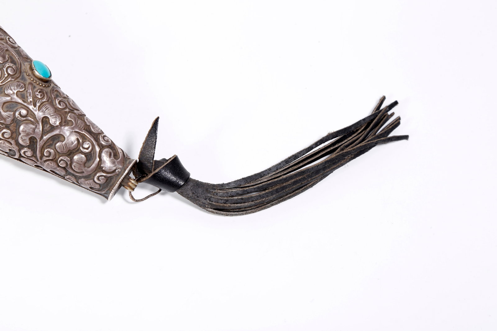 A SILVER-MOUNTED CONCH RITUAL IMPLEMENT - 4