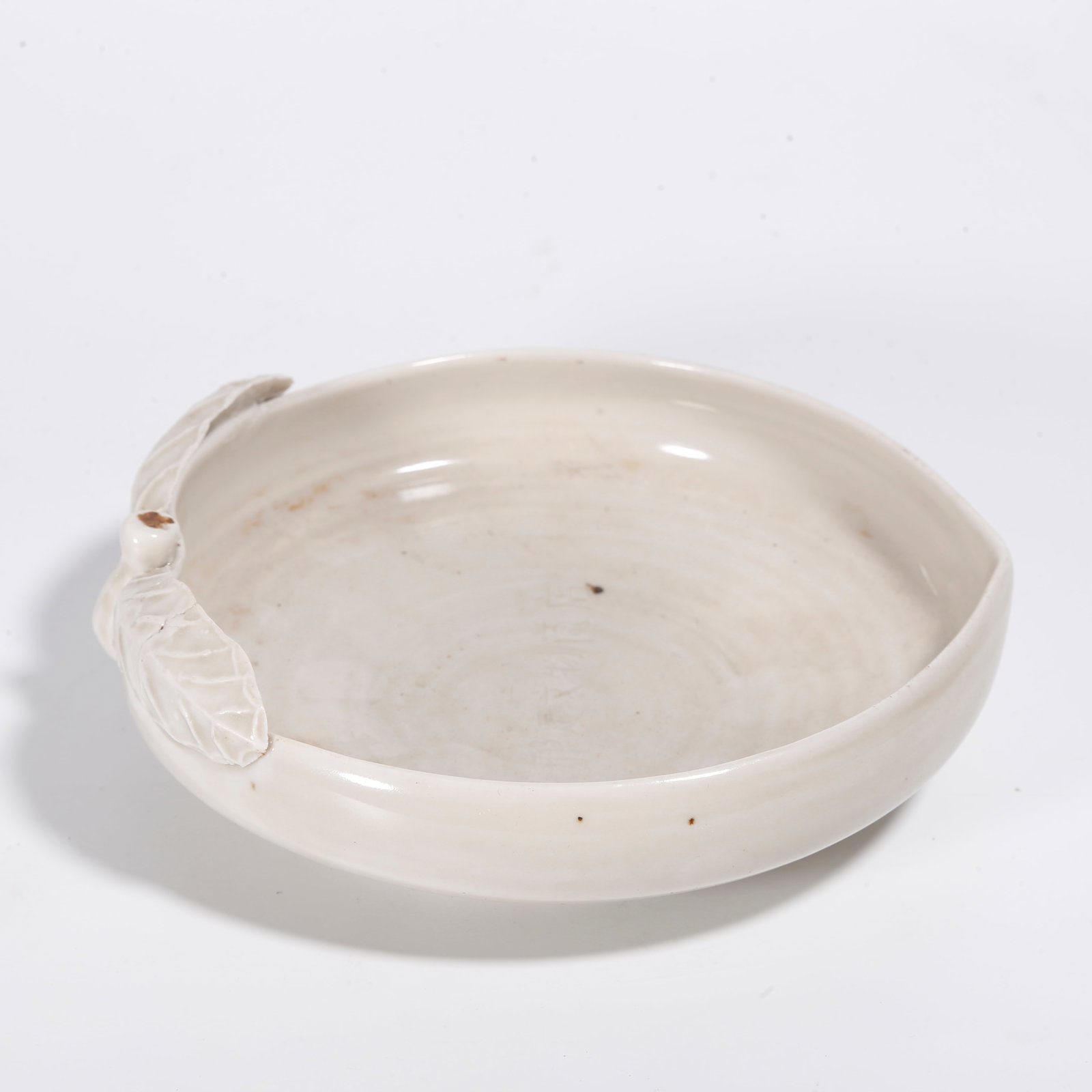 A DING KILN PEACH-SHAPED BRUSH WASHER (1 of 9)