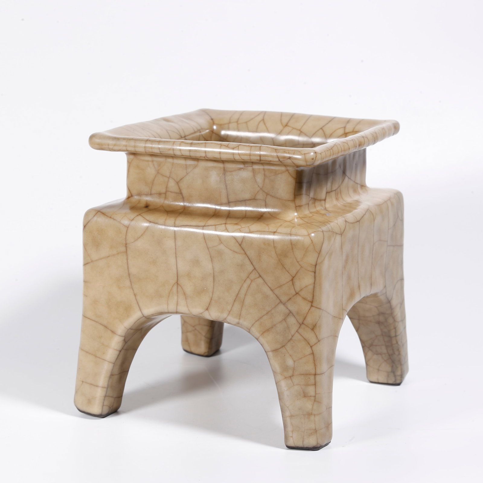 A GE KILN SQUARE CENSER (1 of 9)