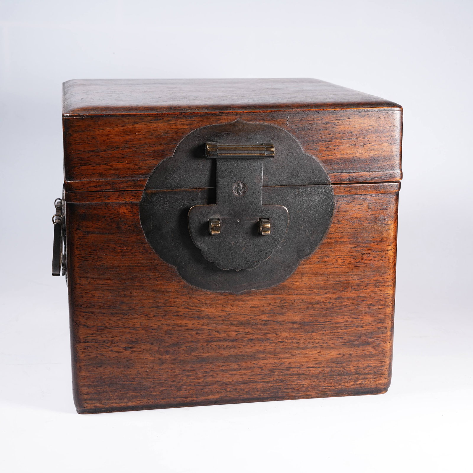 A HUANGHUALI WOOD LIDDED CHEST: Huanghuali Wood Lidded Chest