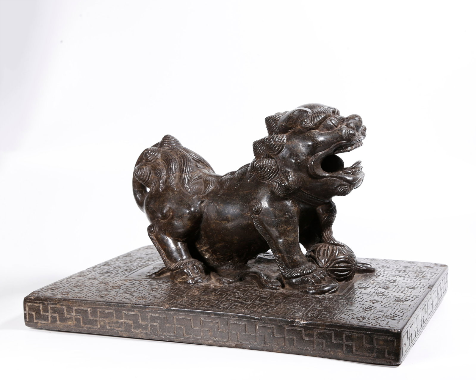 A BRONZE LION KNOB PAPERWEIGHT (1 of 11)