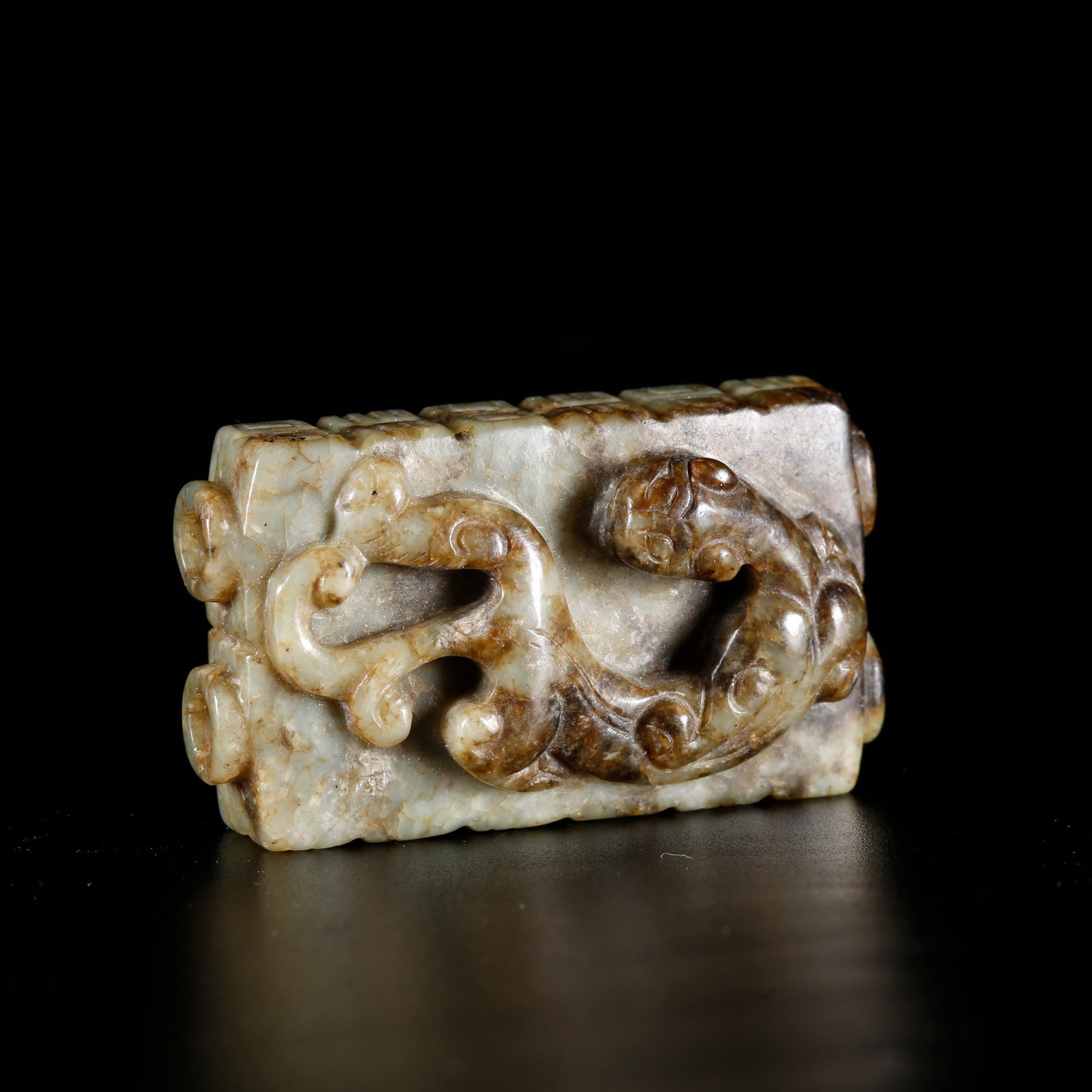 A HETIAN JADE CARVED DRAGON PATTERN TUBE PENDANT: Hetian Jade Carved Dragon Pattern Tube Pendant