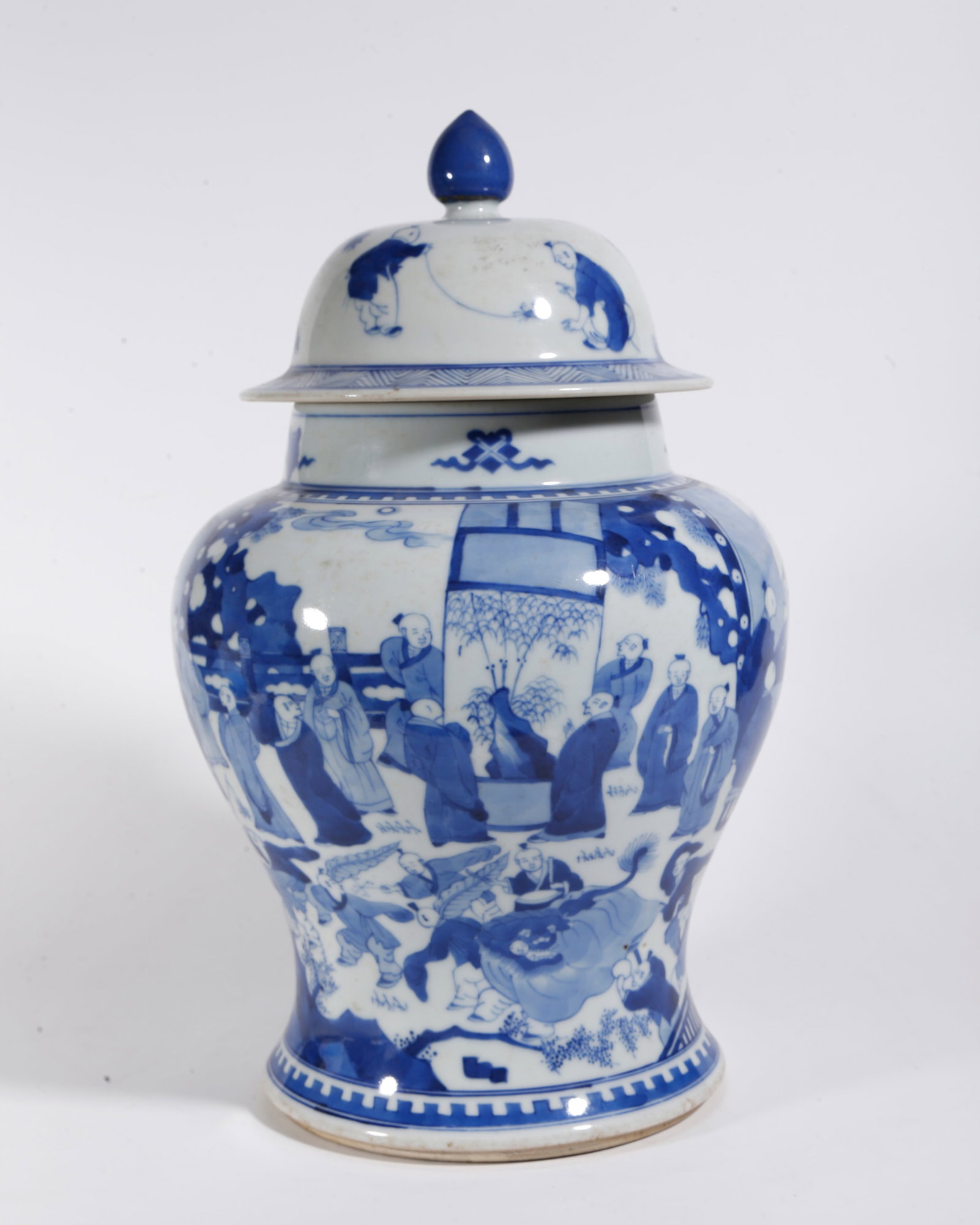 A BLUE AND WHITE FIGURE STORY PATTERN GENERAL JAR (1 of 10)
