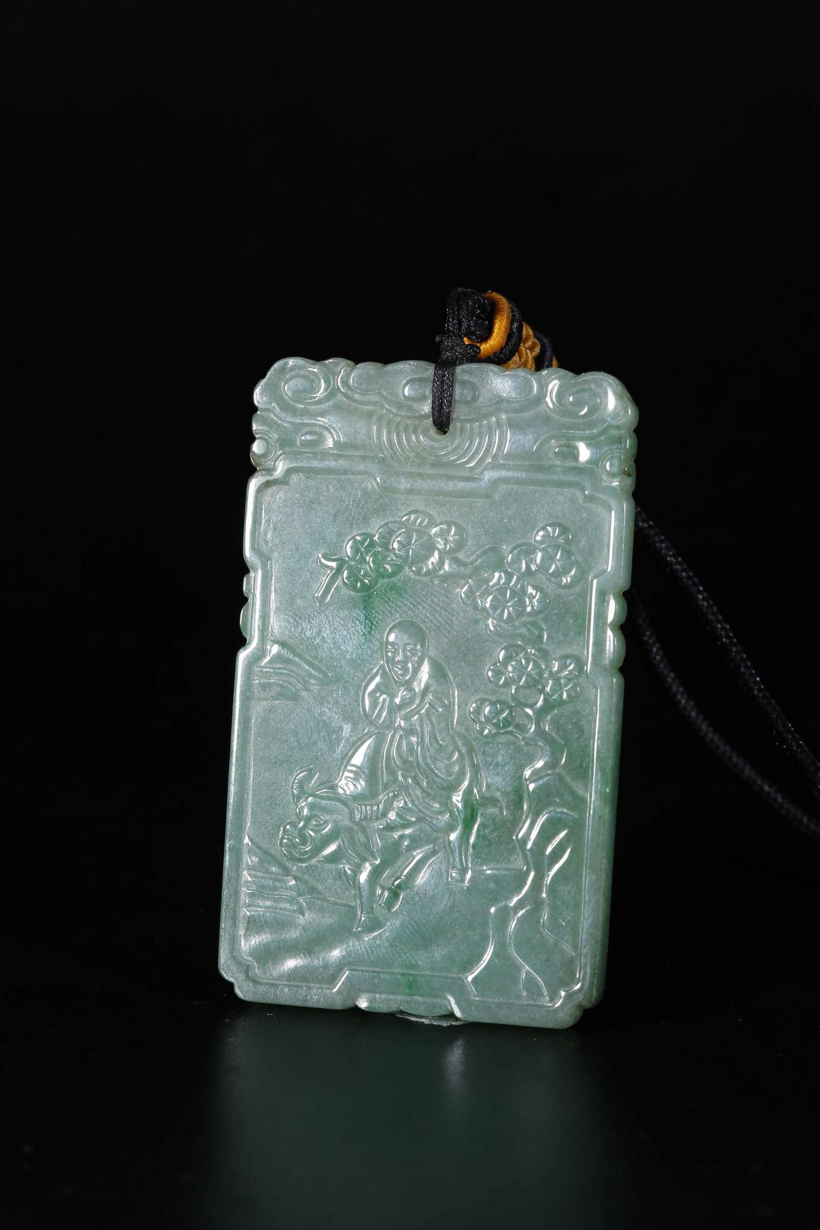 A JADEITE PLAQUE CARVED WITH FIGURE PATTERNS (1 of 10)