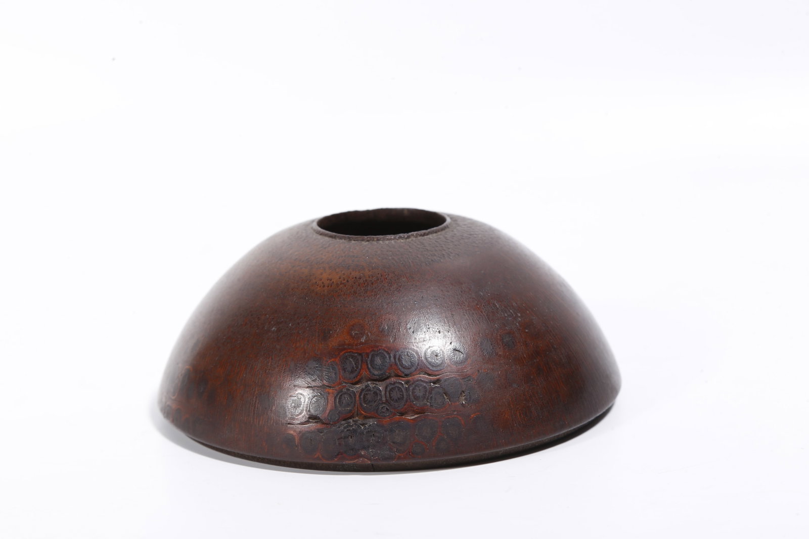 A BAMBOO CARVING WATER VESSEL (1 of 8)