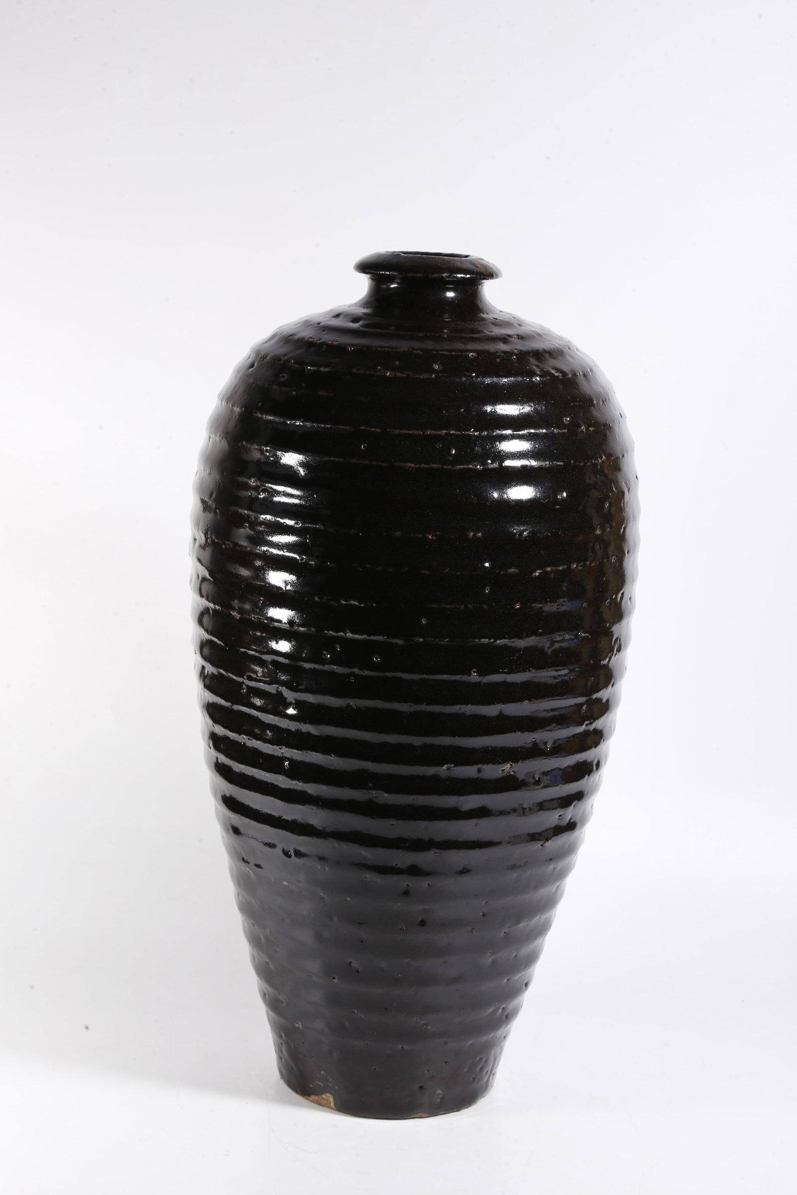 A BLACK GLAZE STRING-PATTERN PLUM VASE - 3