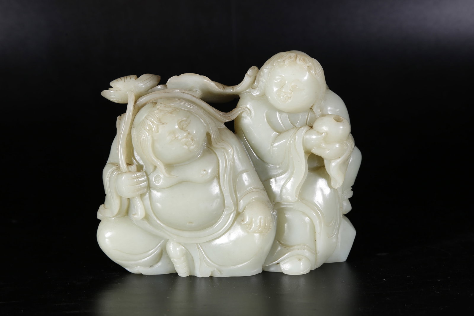 A NEPHRITE CARVING TWO IMMORTALS OF HARMONY ORNAMENT (1 of 9)
