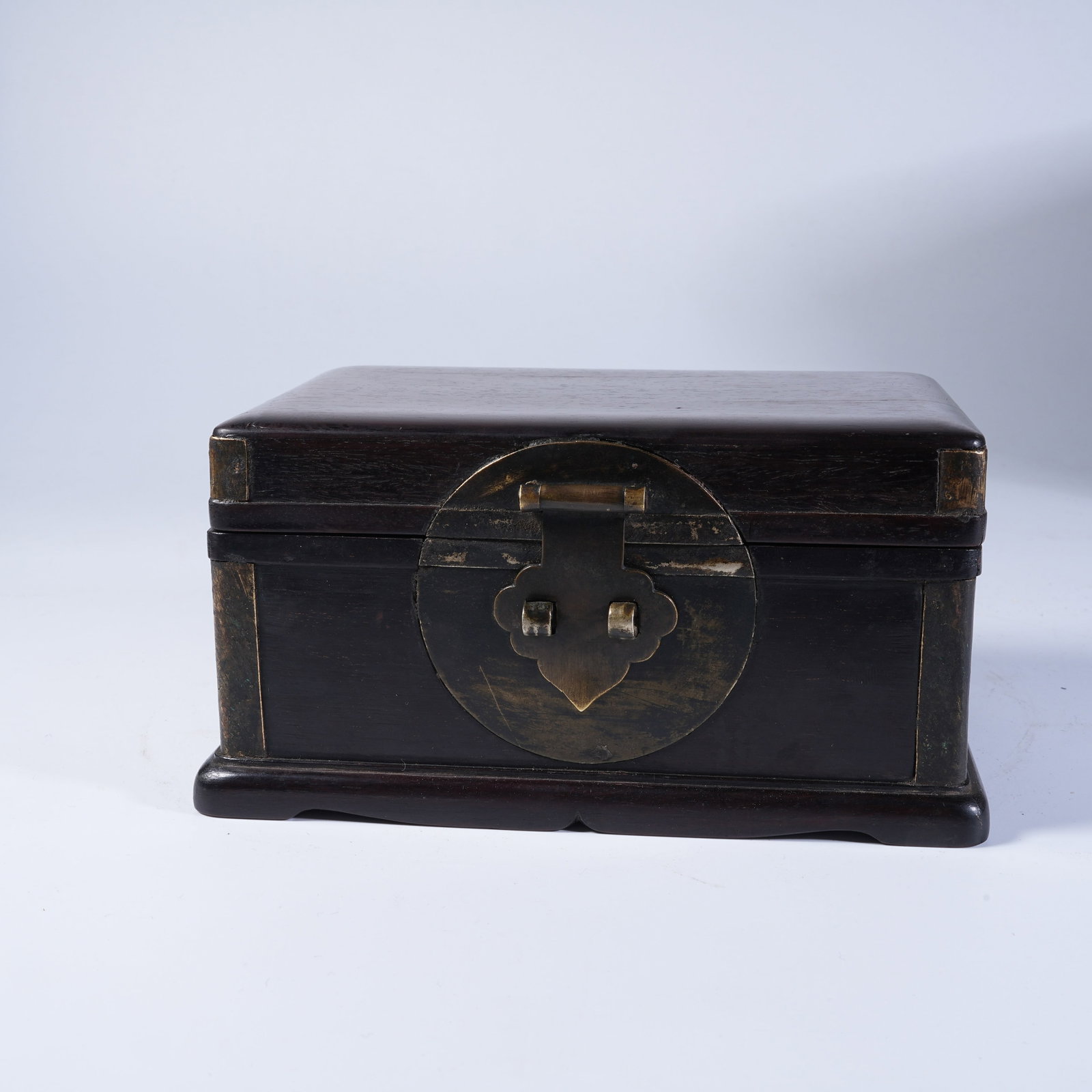 A RED SANDALWOOD COVERED BOX: Red Sandalwood Covered Box