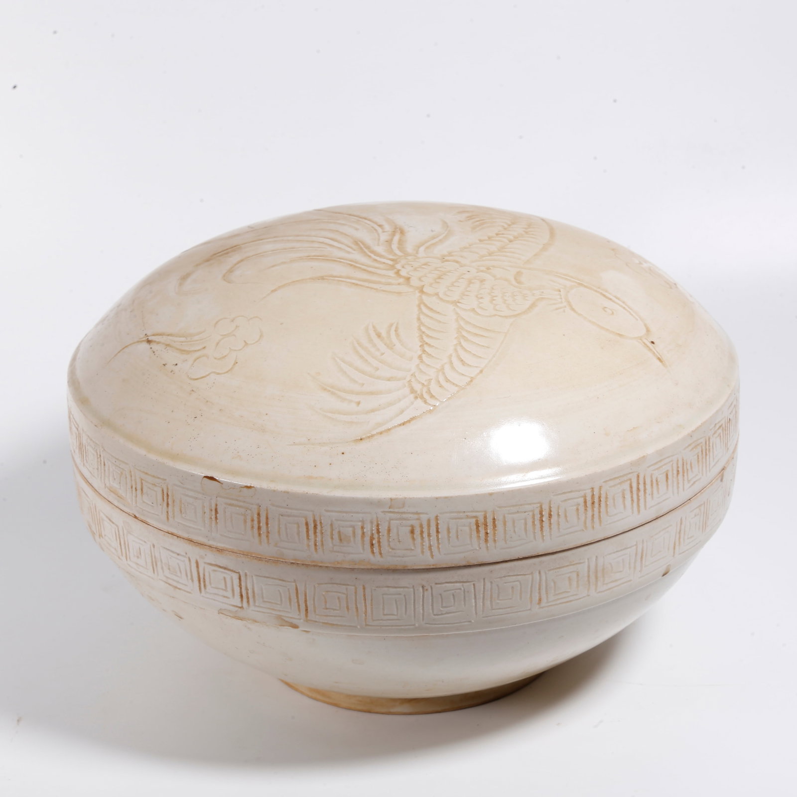 A DING KILN PHOENIX PATTERN HANDHELD BOX (1 of 8)