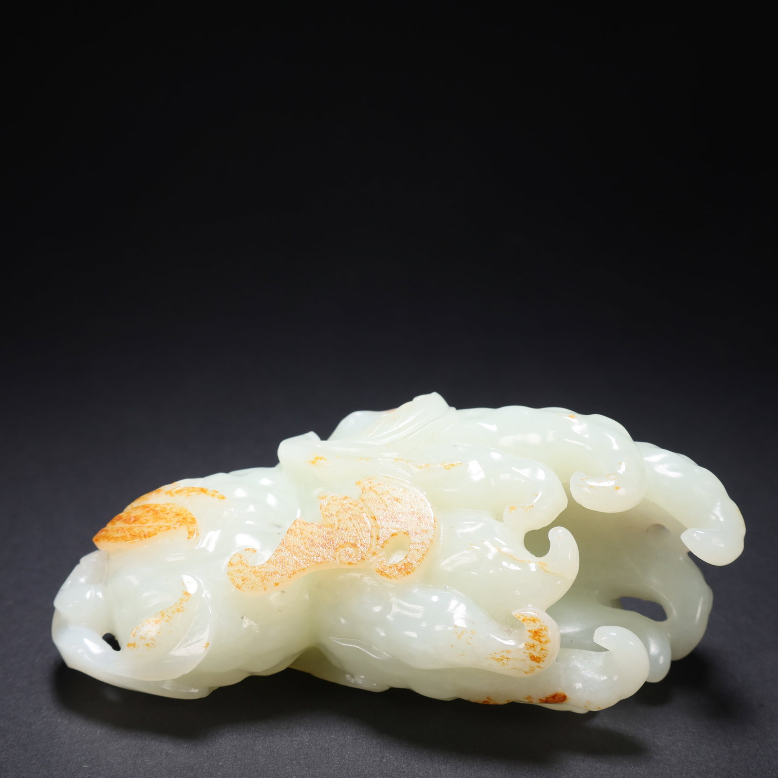 A HETIAN JADE BUDDHA'S HAND: Hetian Jade Buddha's Hand