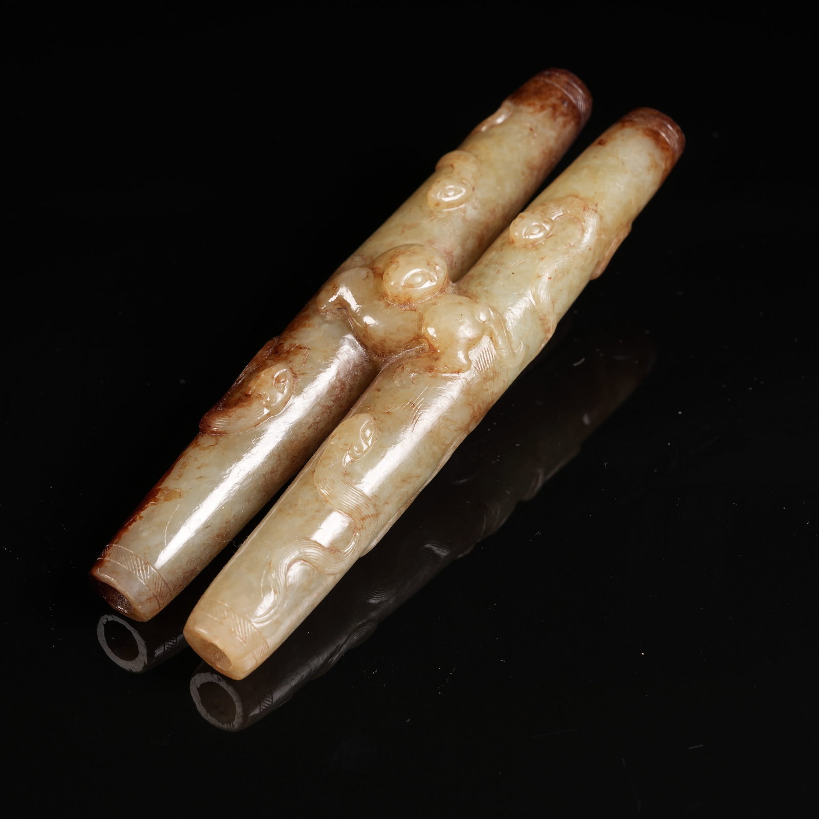 A ANCIENT JADE CHILONG PATTERN DOUBLE-LINKED LEZI BEAD: Ancient Jade Chilong Pattern Double-linked Lezi Bead