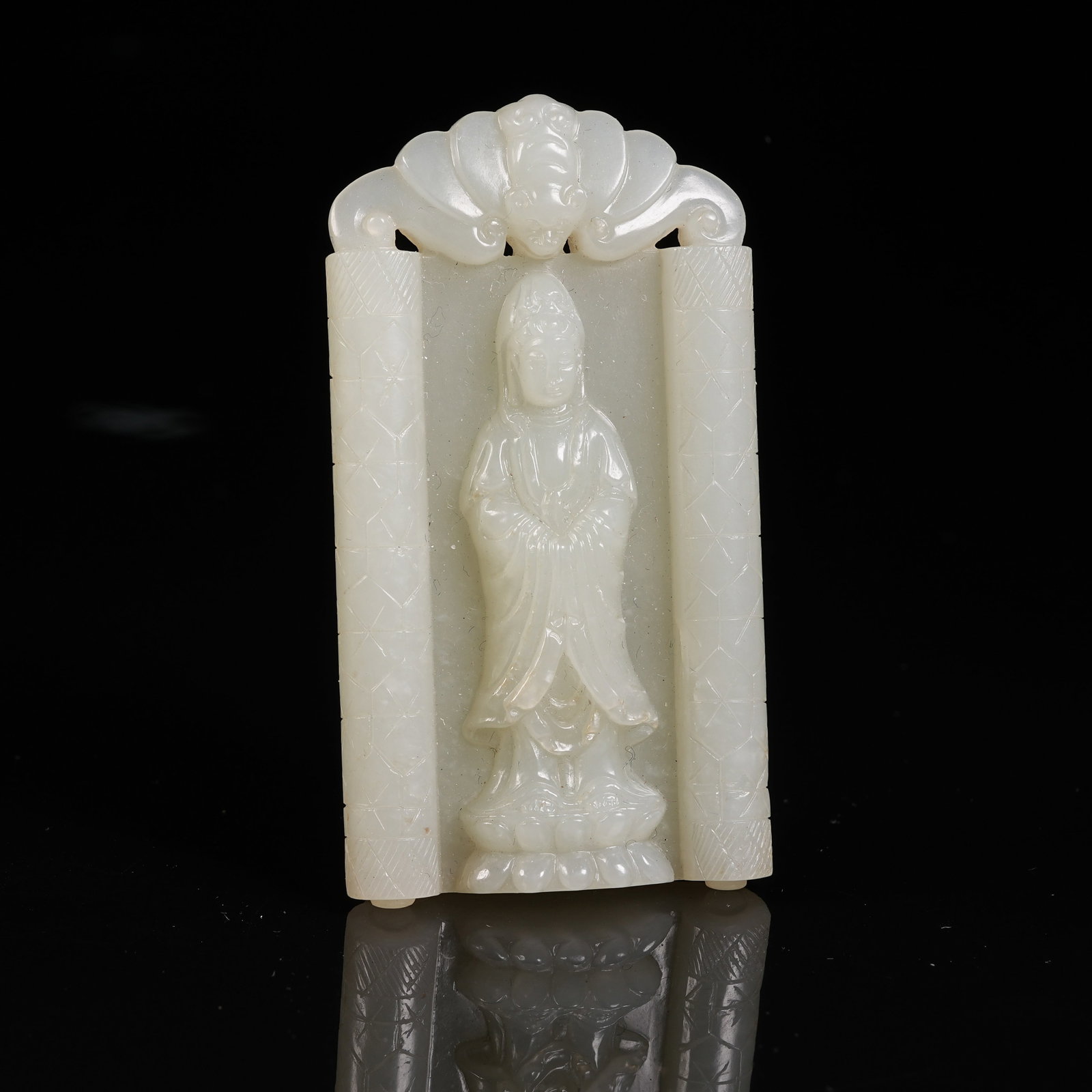 A HETIAN JADE PLAQUE WITH GUANYIN BUDDHA PATTERN: Hetian Jade Plaque with Guanyin Buddha Pattern