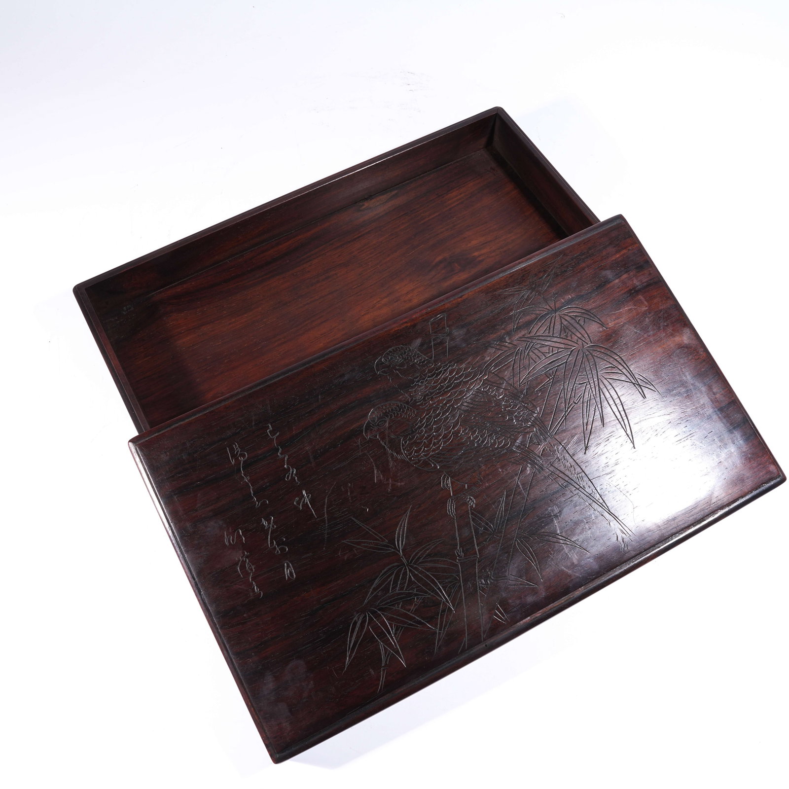 A SQUARE COVERED BOX WITH QUAIL MOTIF IN HUANGHUALI WOOD (1 of 11)