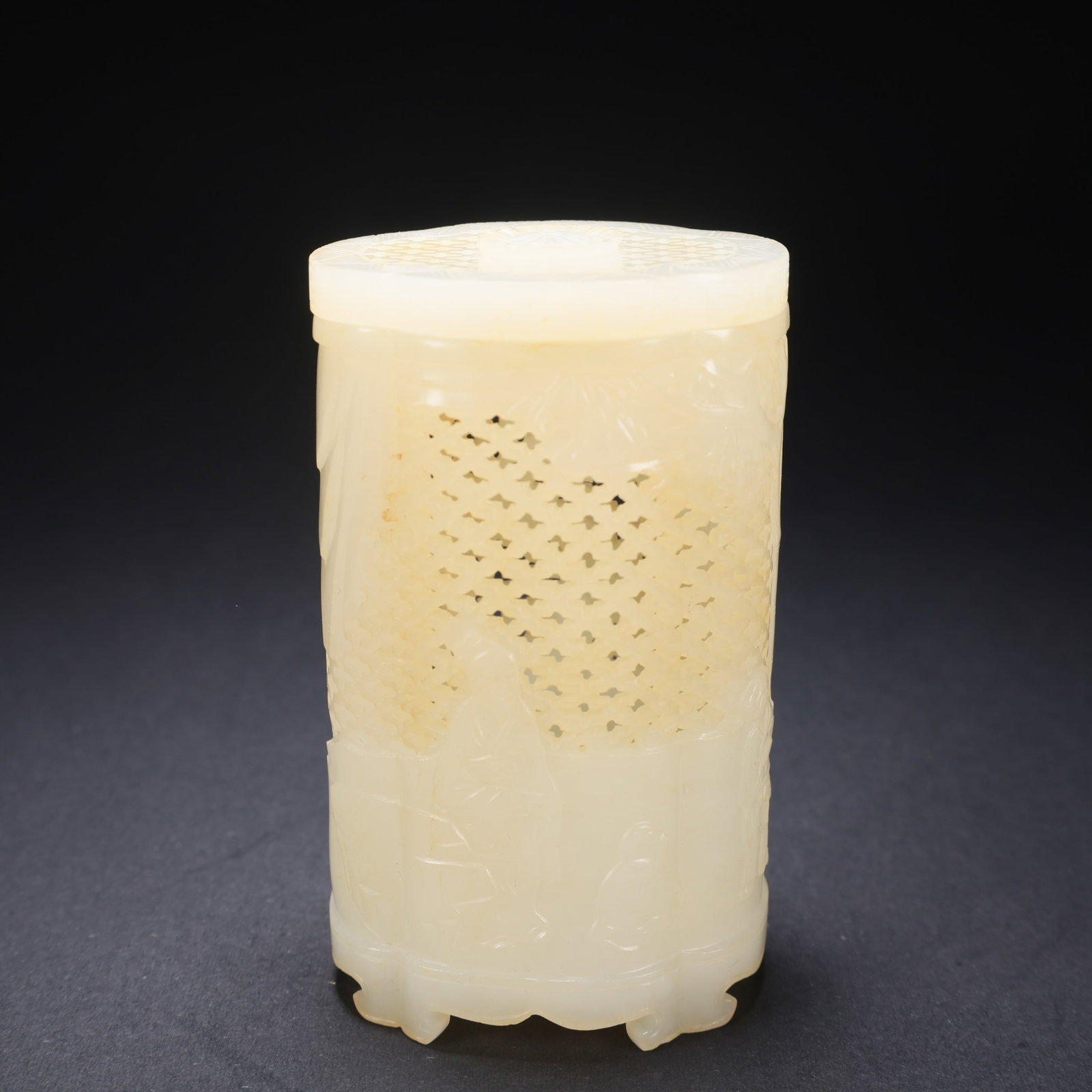 A HETIAN JADE OPENWORK CARVED FIGURE COVERED CUP: Hetian Jade Openwork Carved Figure Covered Cup
